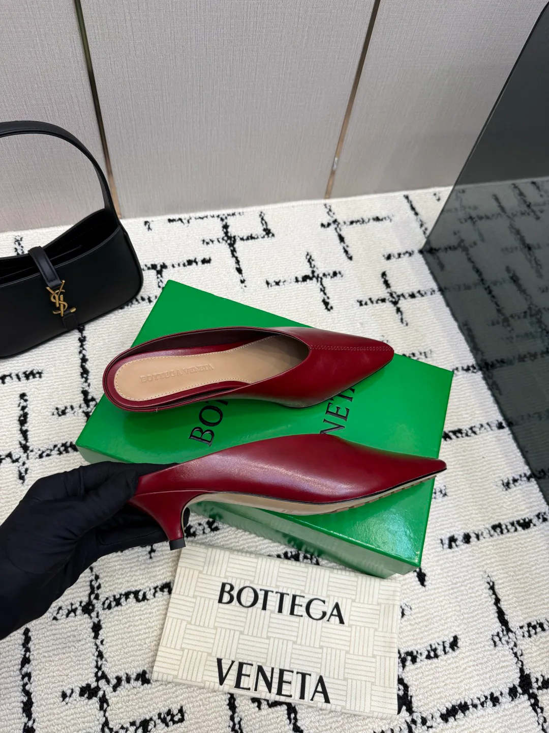 Women's Mules And Clogs BOTTEGA VENETA 18135181