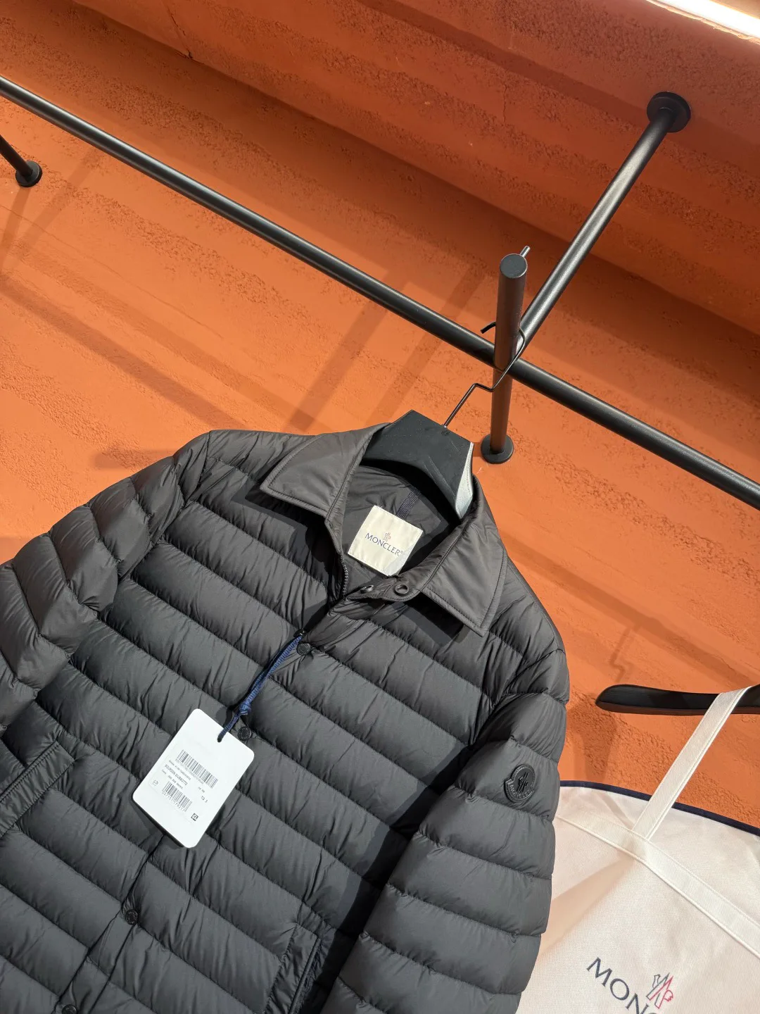 Women's Jackets And Down Jackets MONCLER 18436263