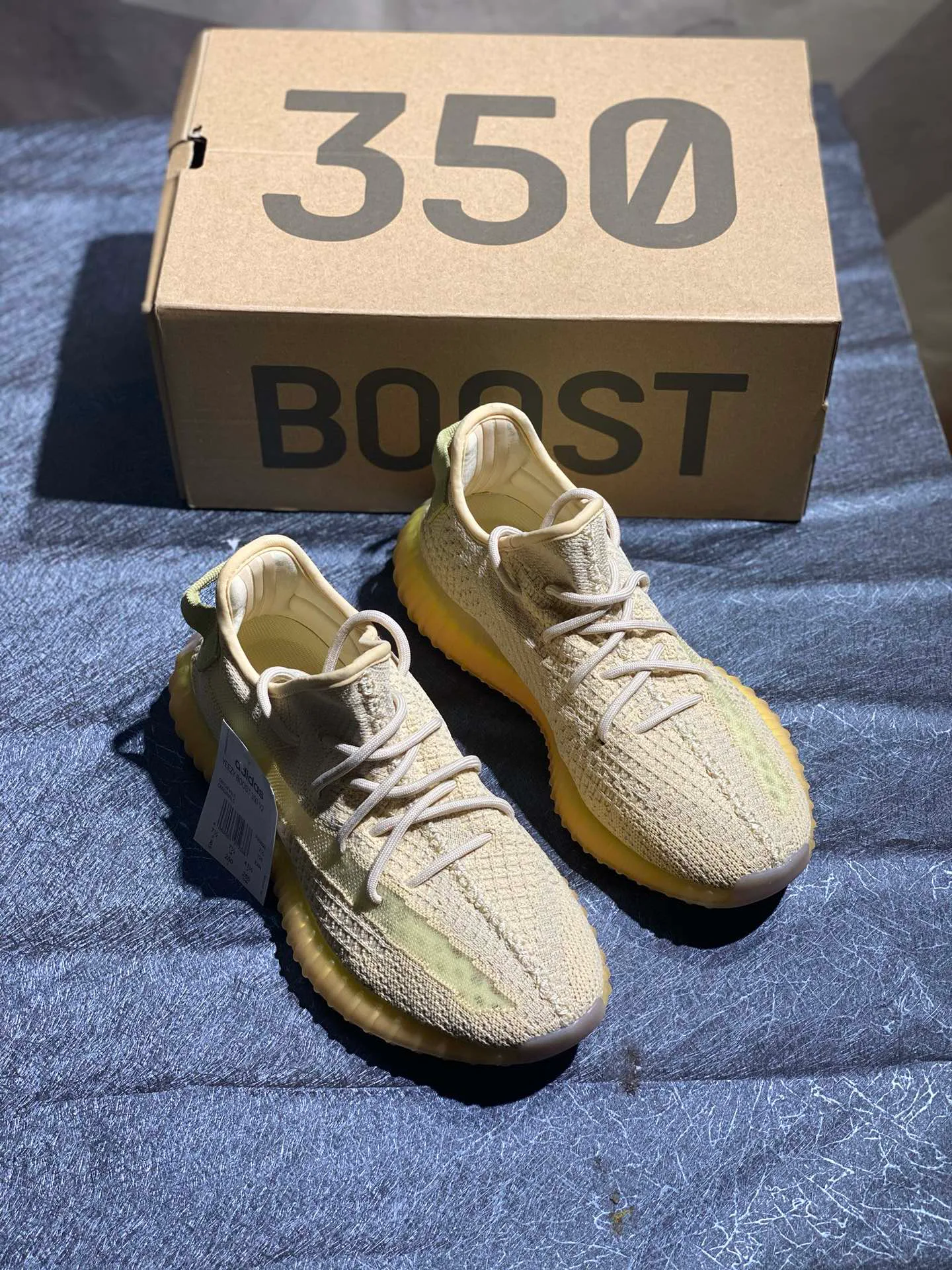 Men's Sneakers YEEZY 17326247