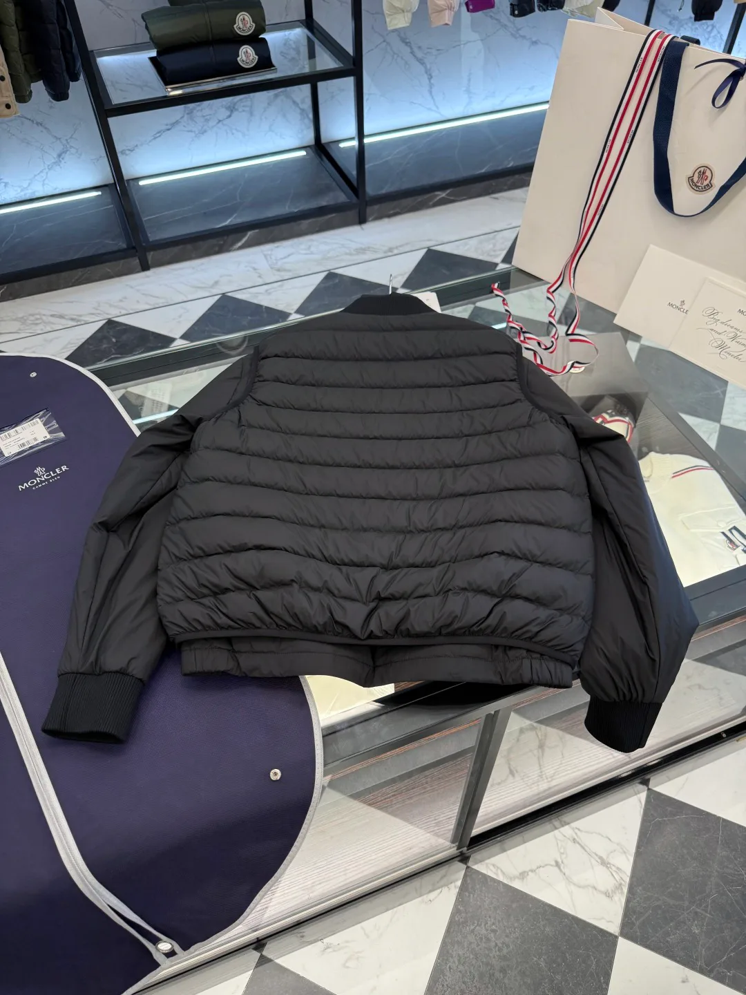 Men's Jackets And Down Jackets MONCLER 18007606