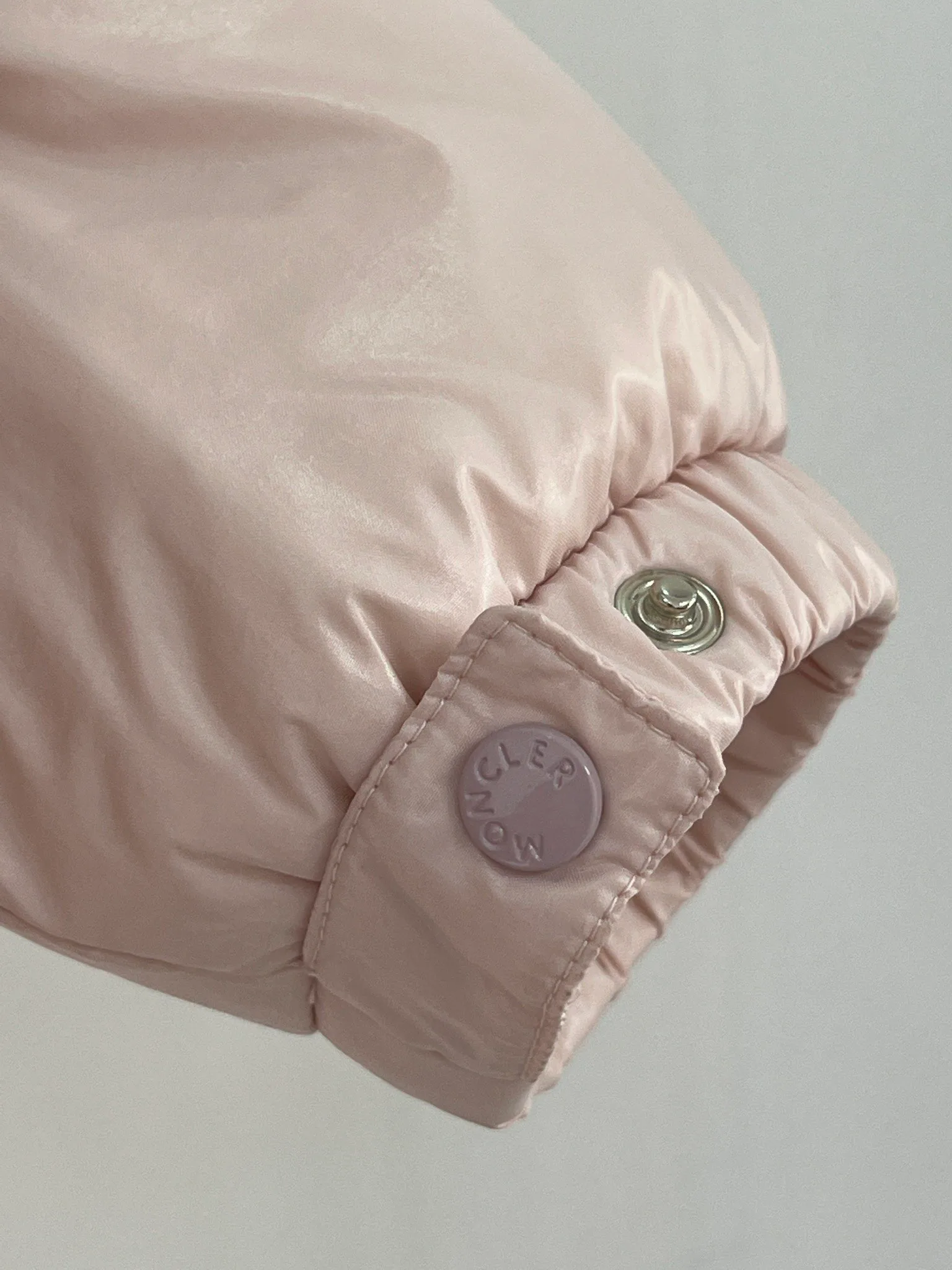 Women's Jackets And Down Jackets MONCLER 18416200