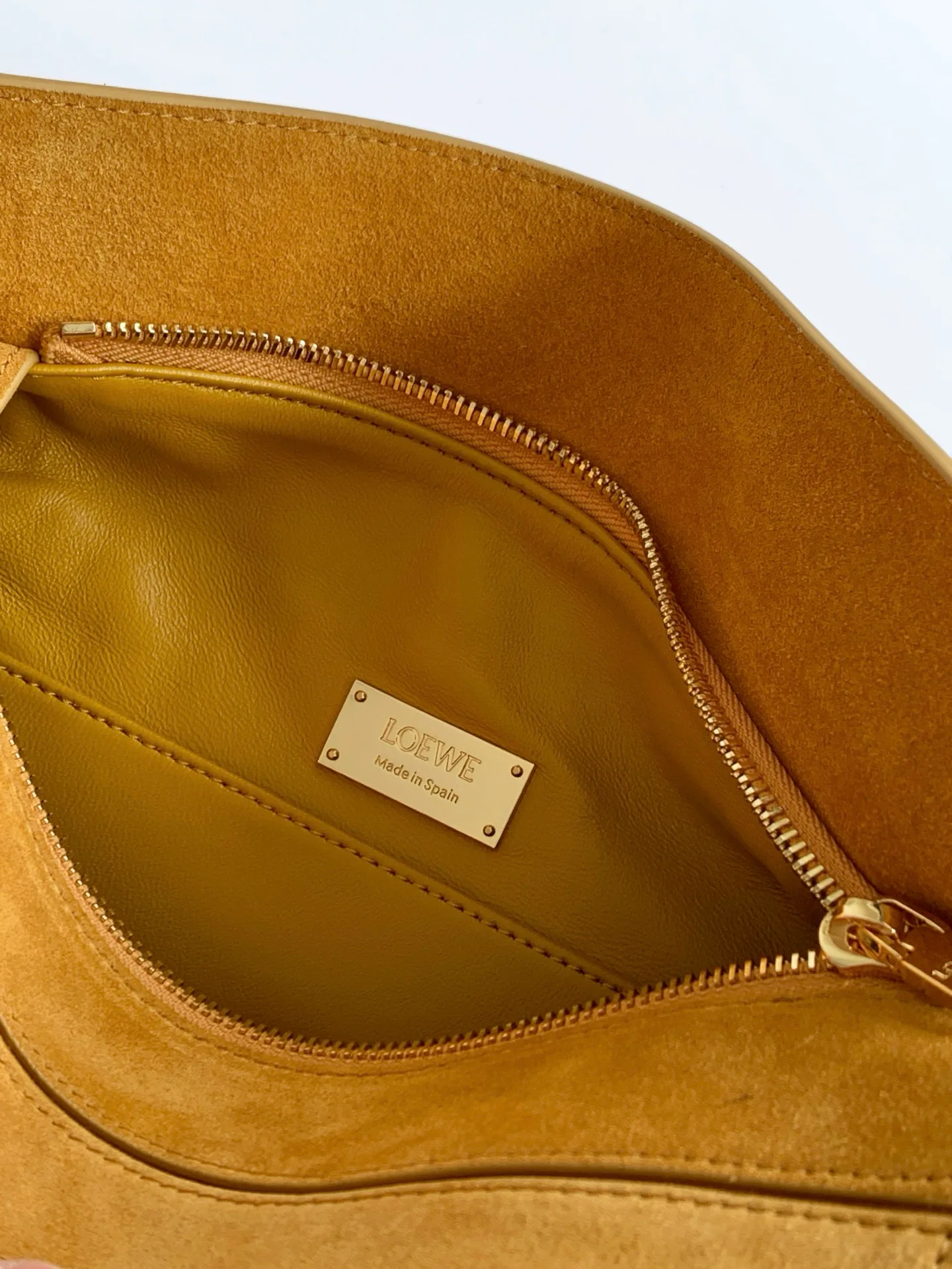 Классические Сумки Женские Loewe 18576267