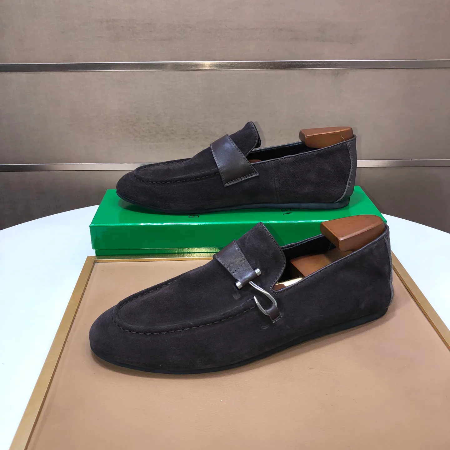 Men's Loafers And Dress Shoes BOTTEGA VENETA 18262222