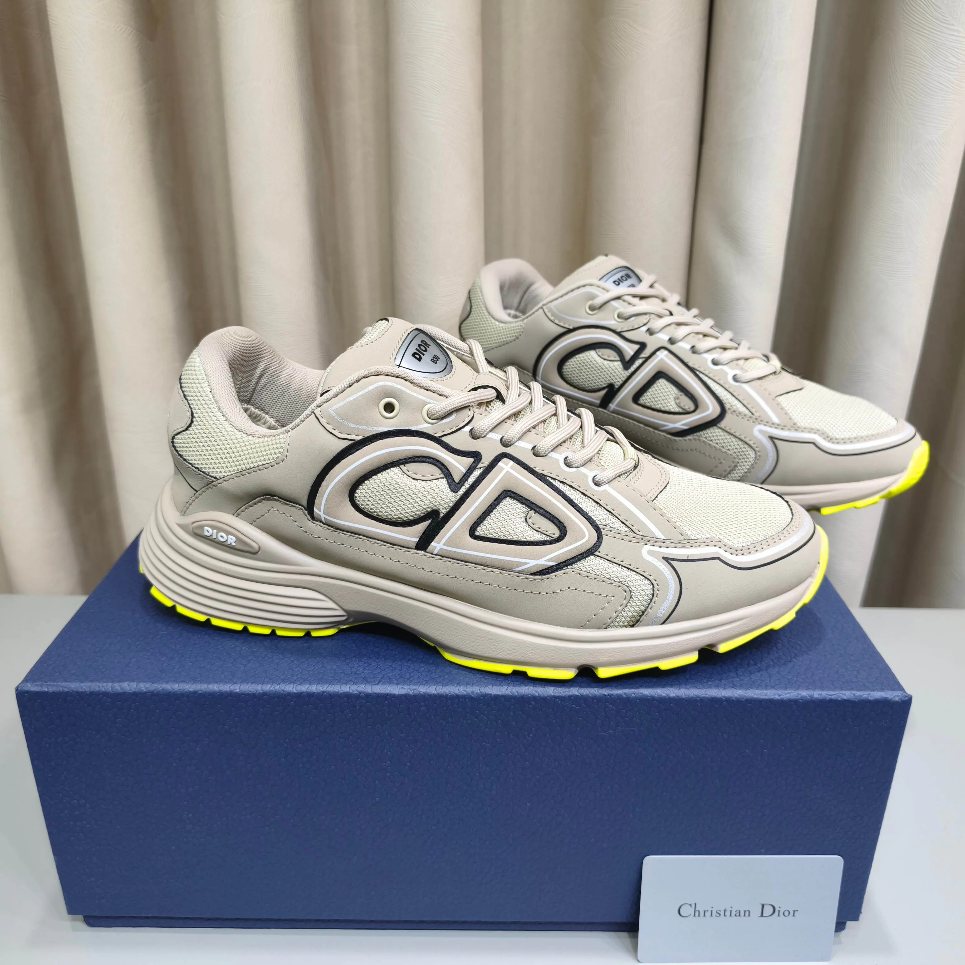 Men's Sneakers CHRISTIAN DIOR 17989000