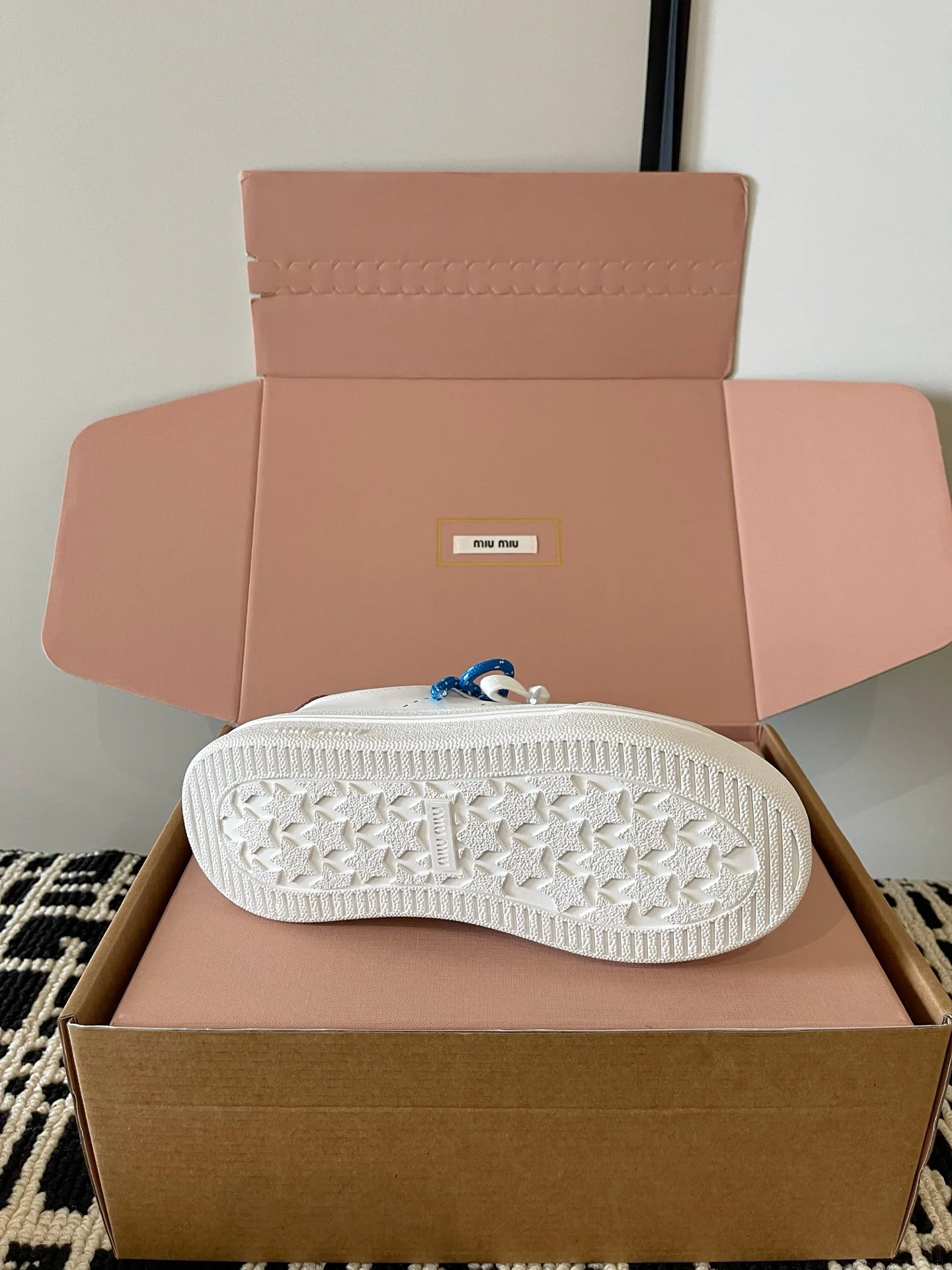 Women's Sneakers MIU MIU 18234991
