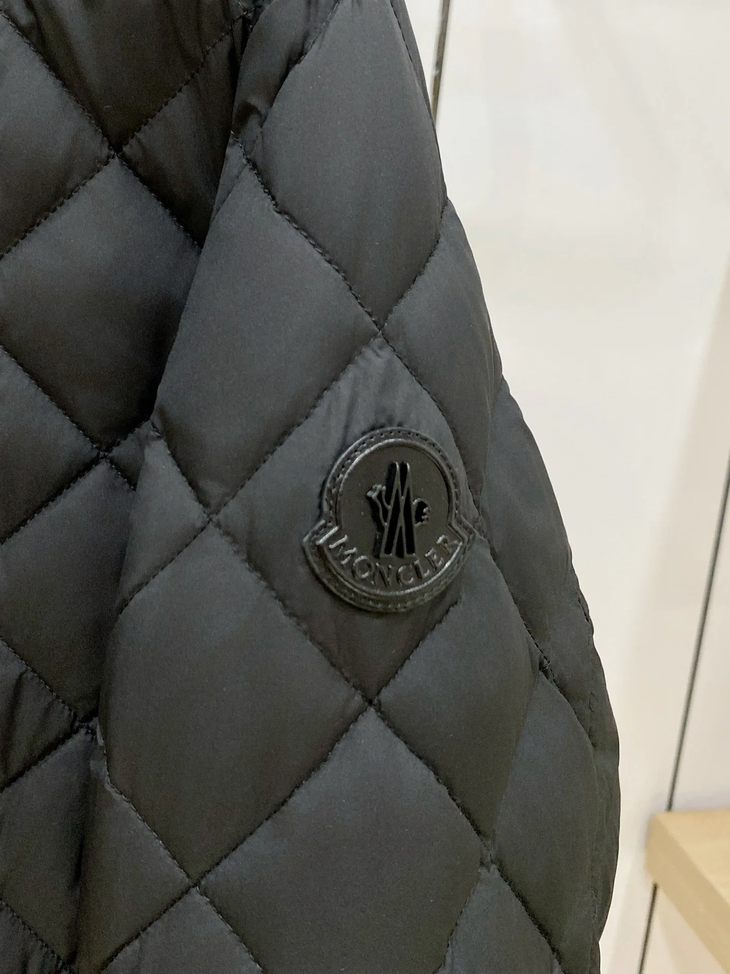 Men's Jackets And Down Jackets MONCLER 18374649