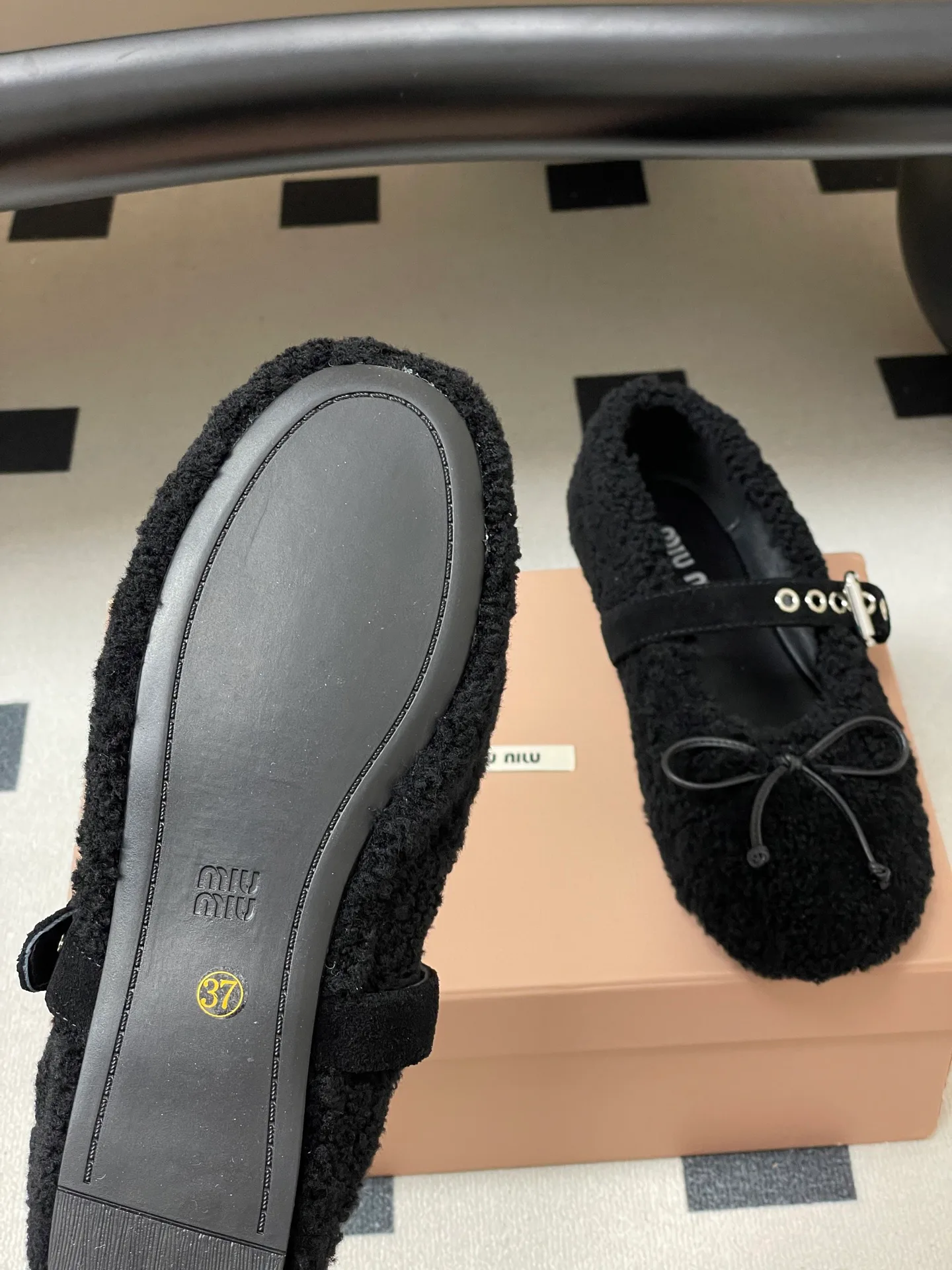 Women's Ballet Flats MIU MIU 18048979