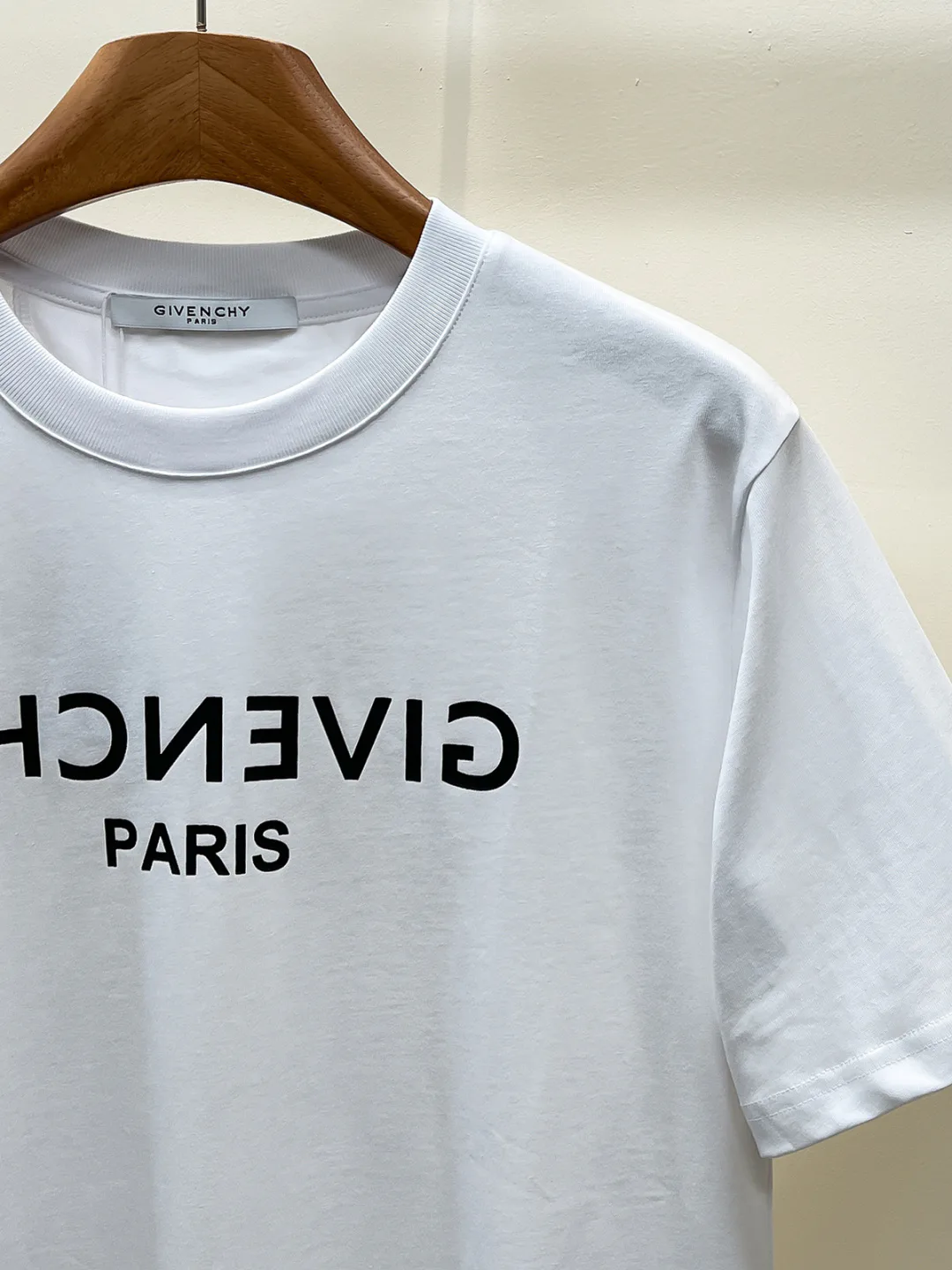 Men's T-Shirts GIVENCHY 18499379