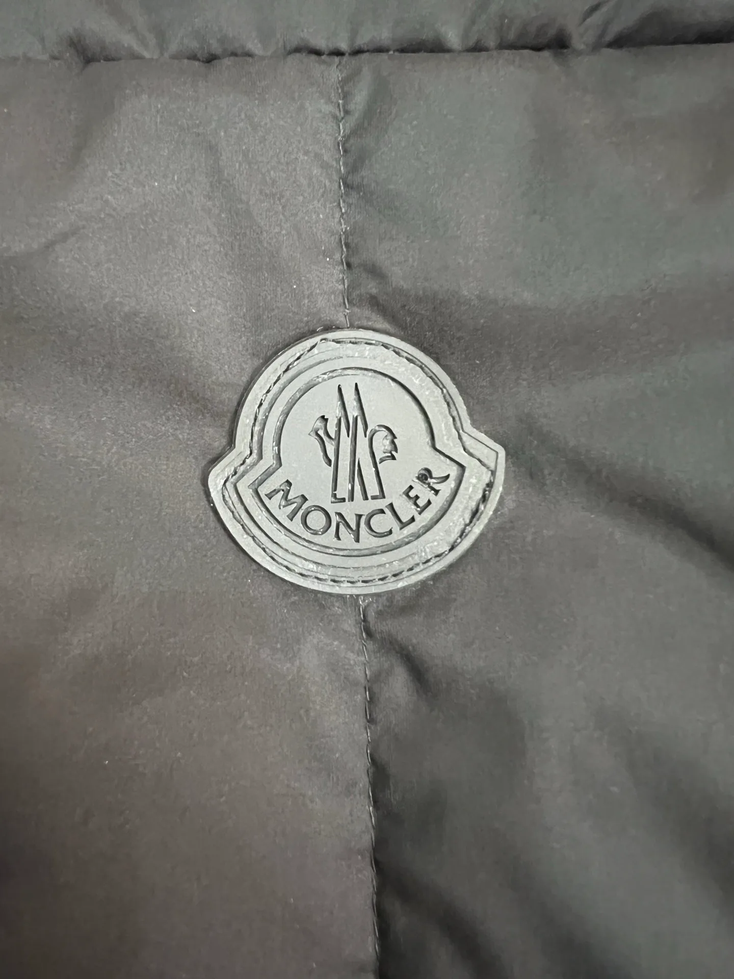 Жилеты Мужские Moncler 18599867