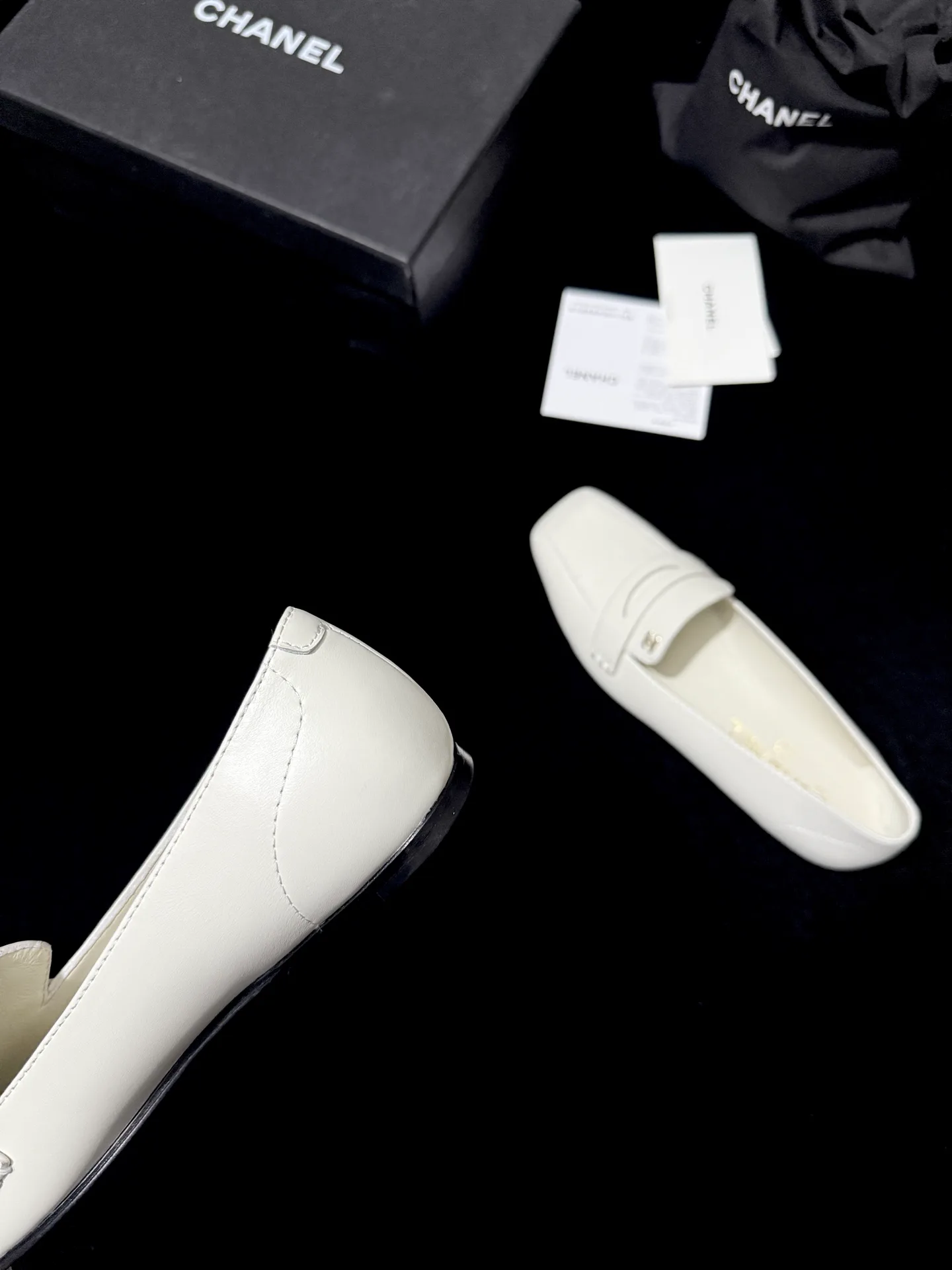 Women's Loafers And Moccasins CHANEL 18110687