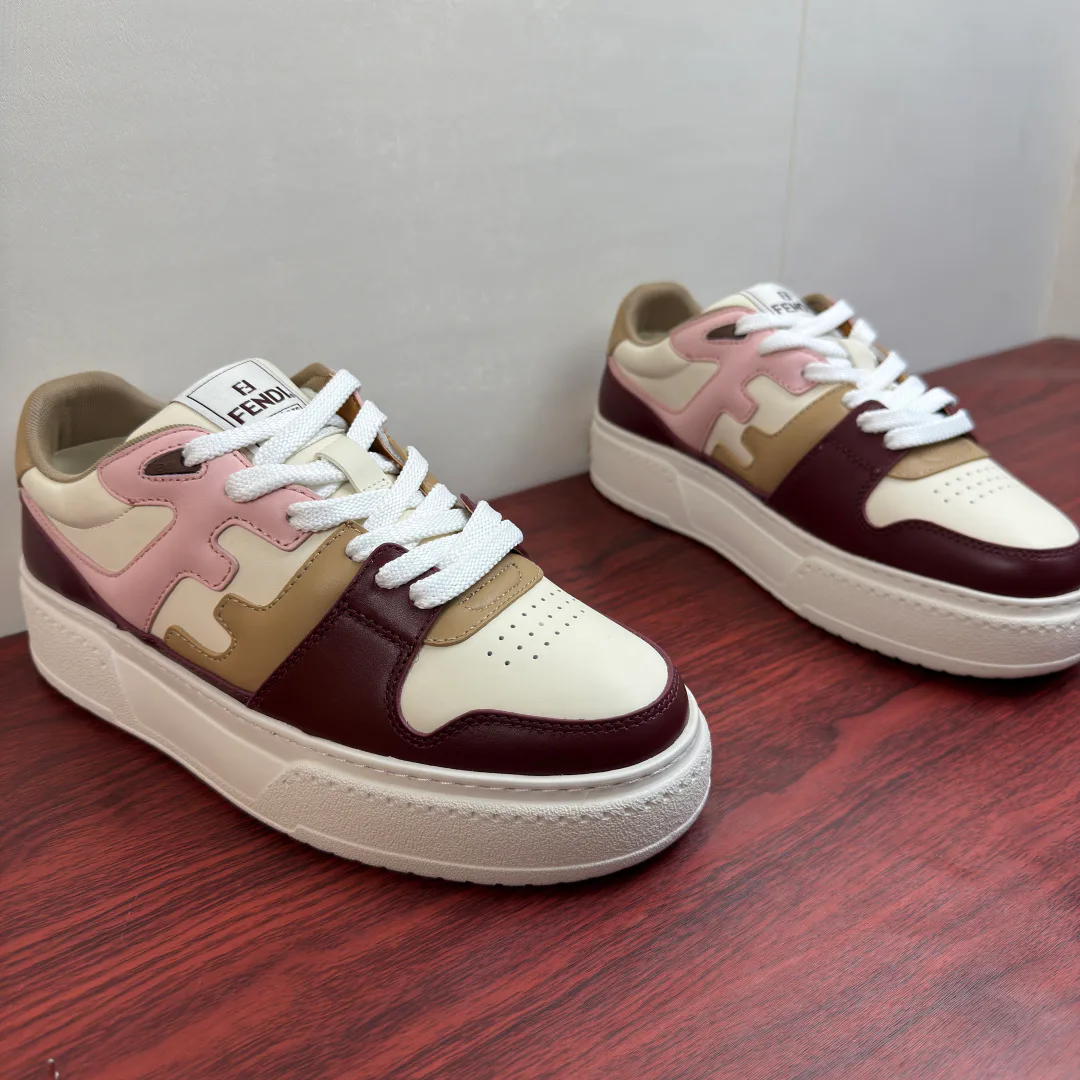 Women's Sneakers FENDI 18119026