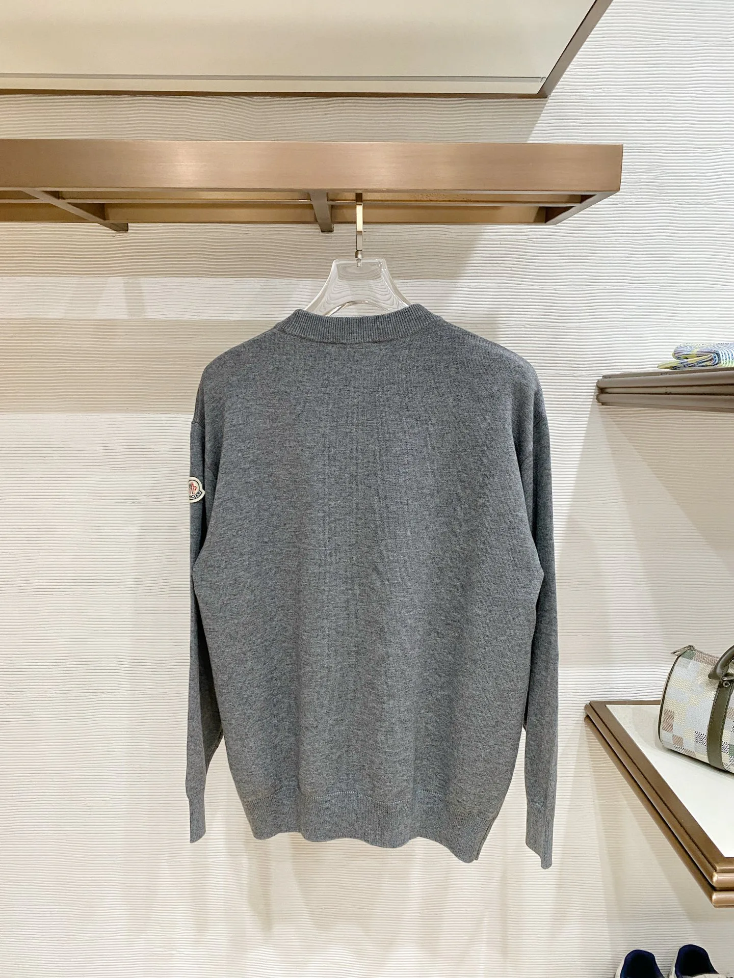 Men's Jumpers And Sweaters MONCLER 18374690