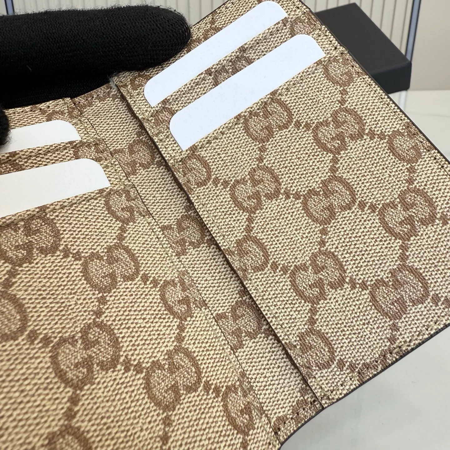 Women's Clutches GUCCI 17948265