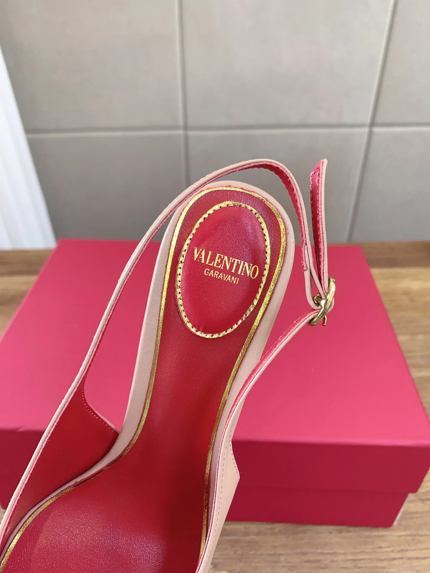 Women's Heels VALENTINO 17862482