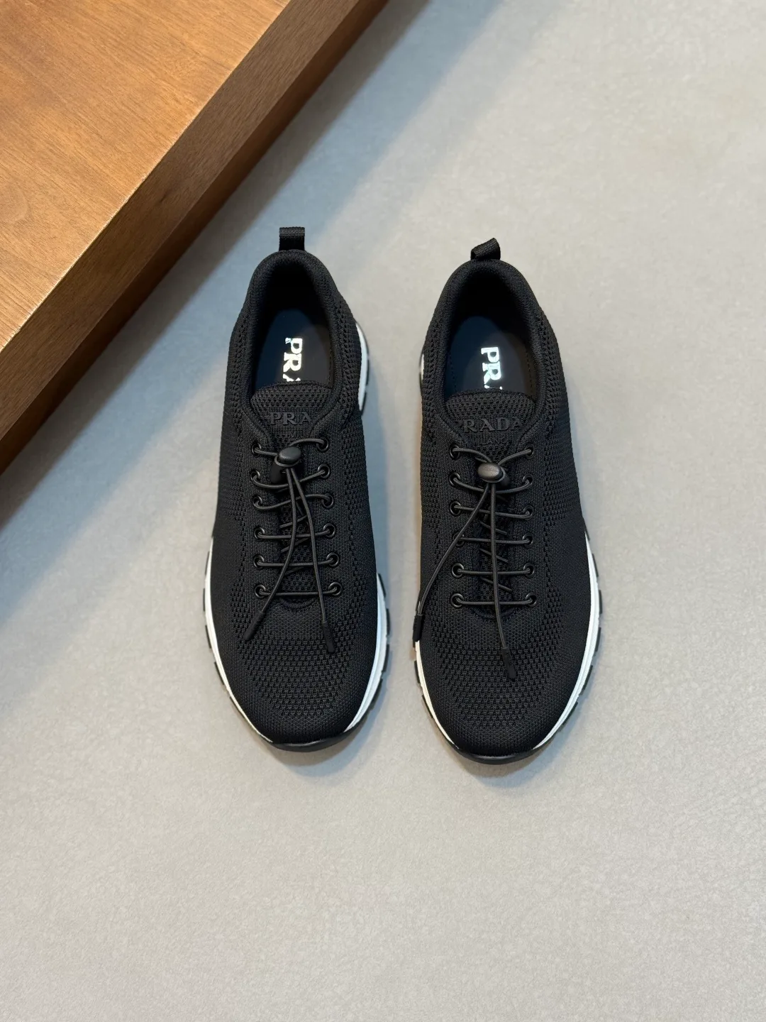 Men's Sneakers PRADA 18100372