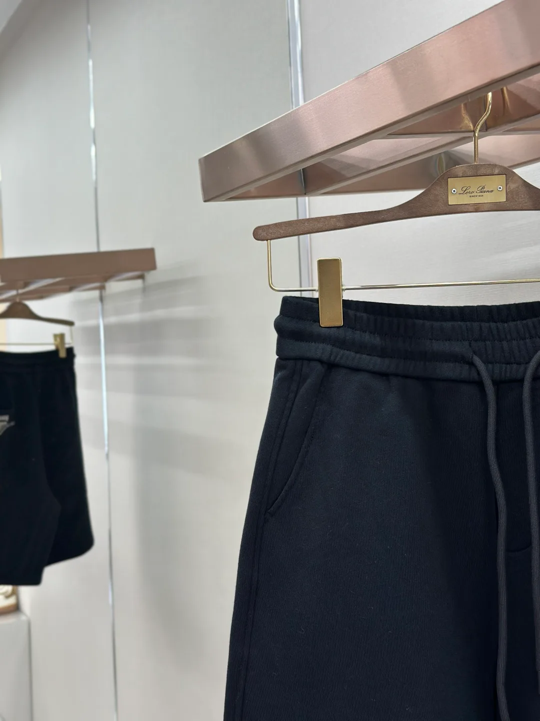 Men's Shorts PRADA 17468338