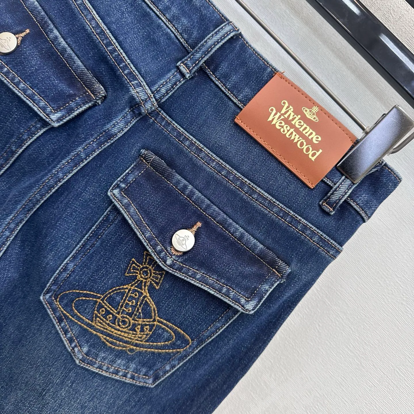 Women's Jeans VIVIENNE WESTWOOD 18022770
