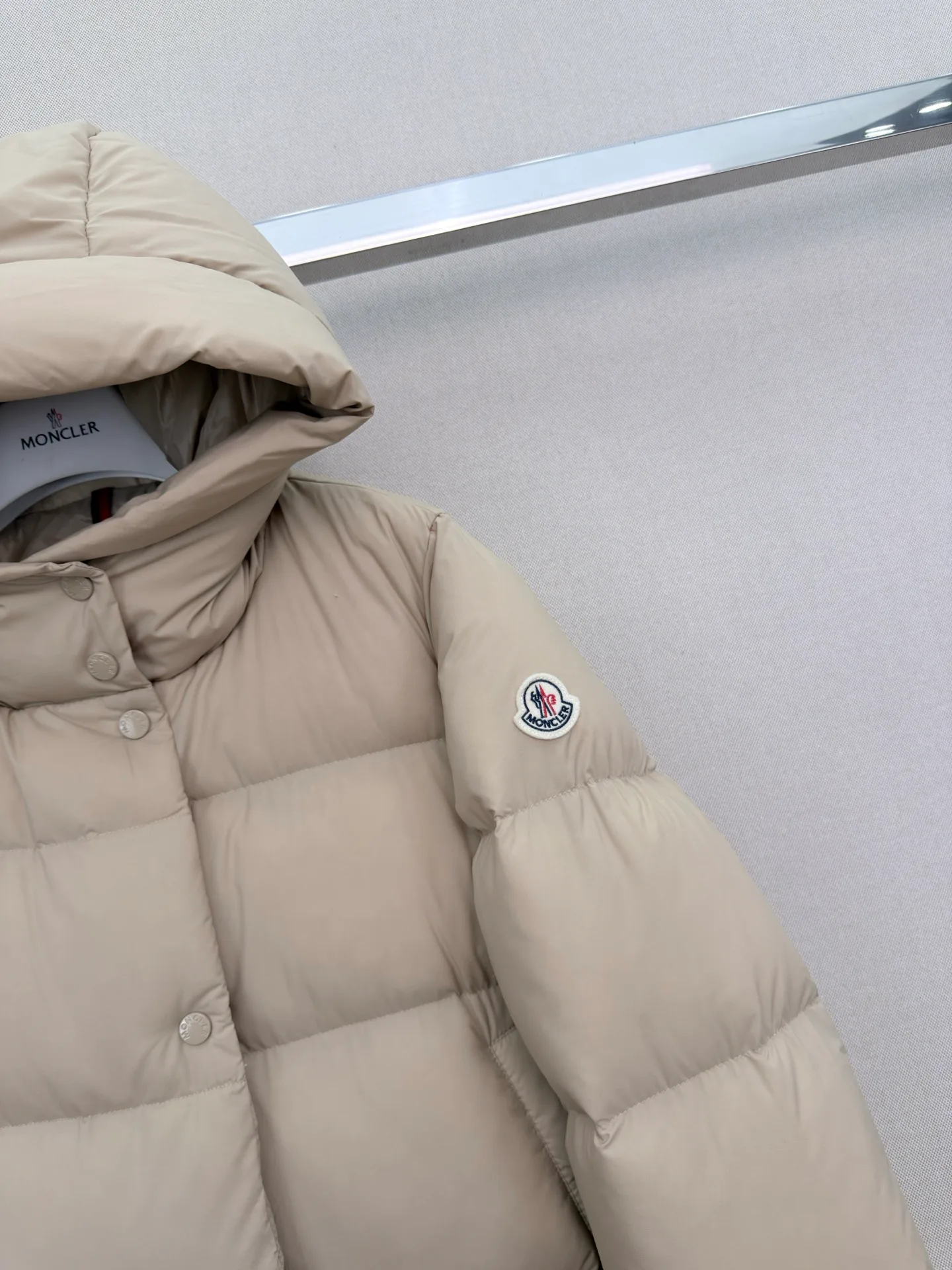 Куртки И Пуховики Женские Moncler 18600948