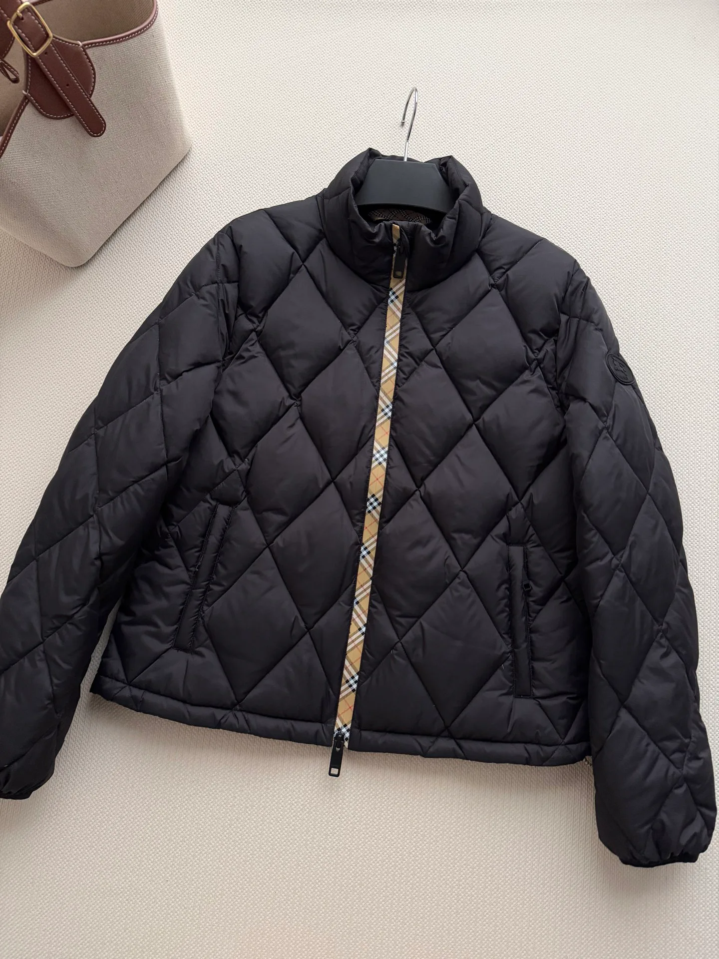 Women's Jackets And Down Jackets BURBERRY 18379640