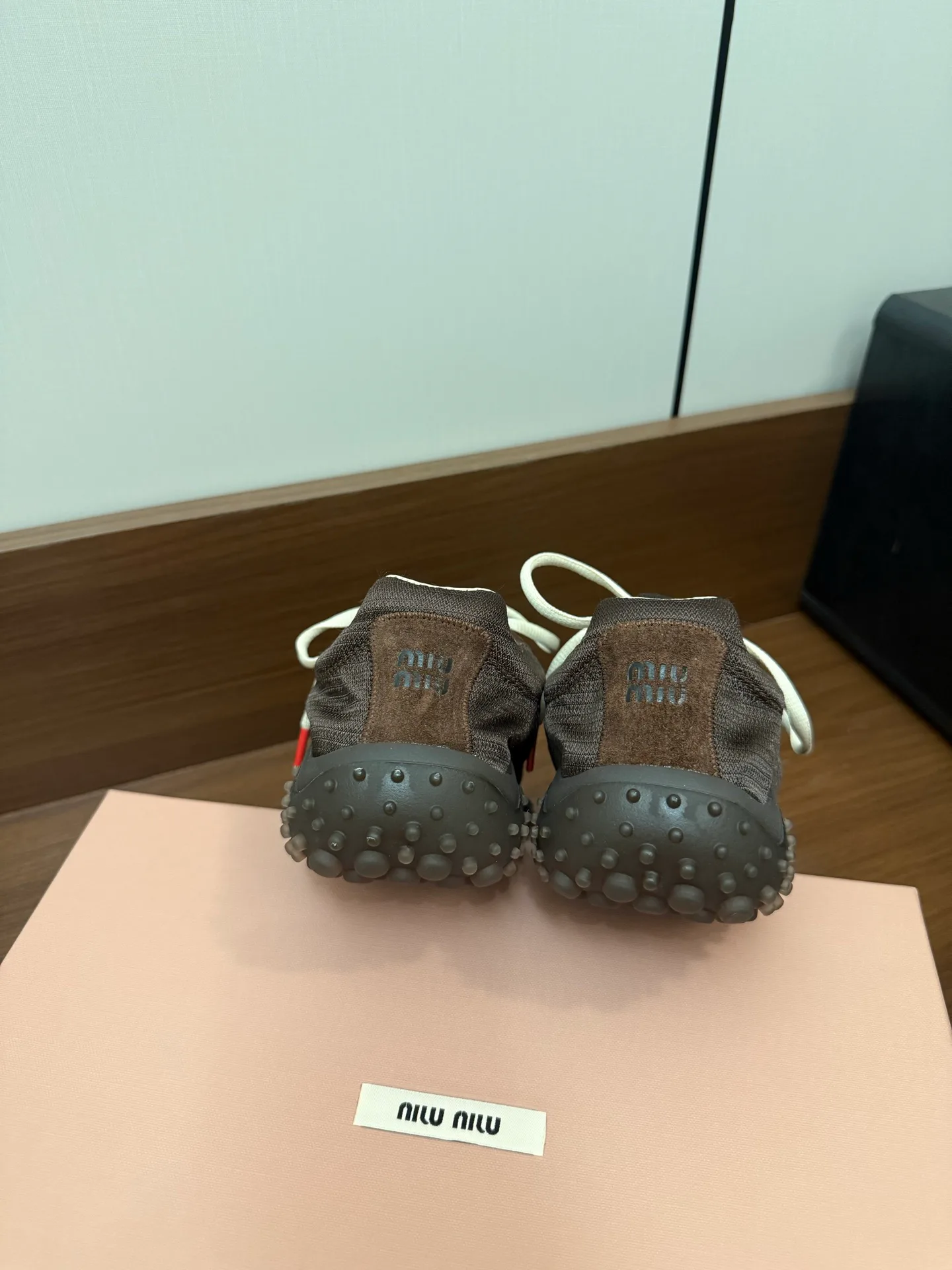 Women's Sneakers MIU MIU 18042058