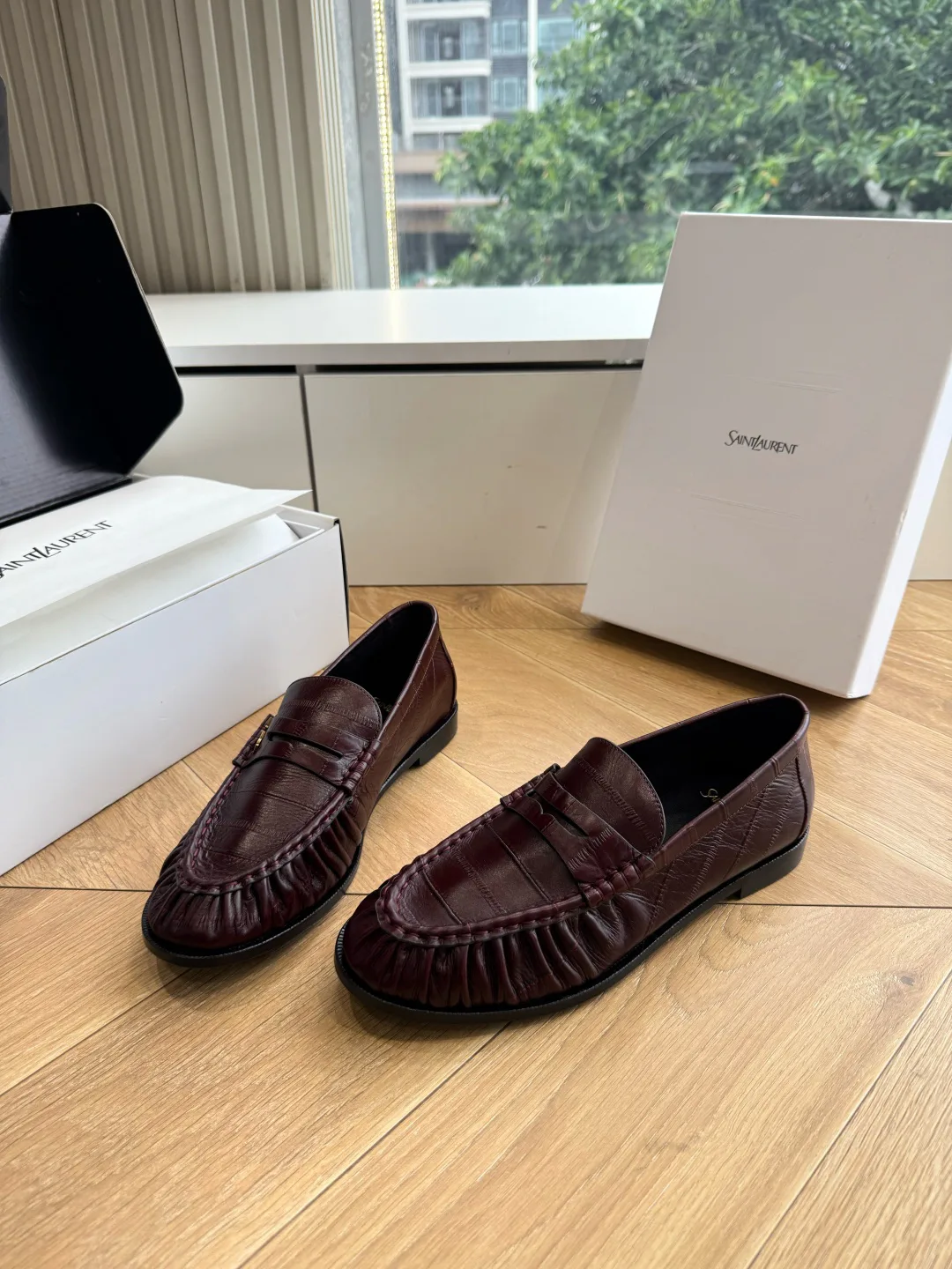 Women's Loafers And Moccasins SAINT LAURENT 17781553