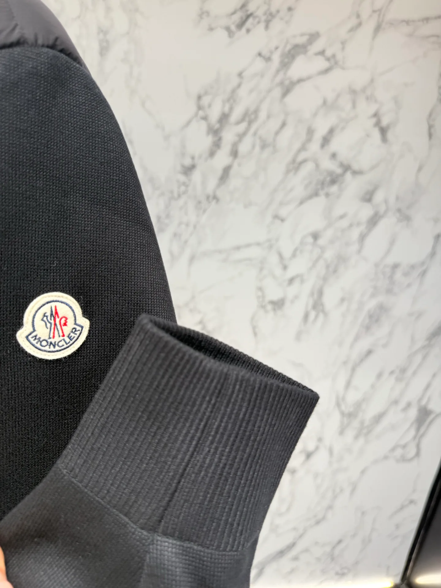 Men's Jackets And Down Jackets MONCLER 18047852