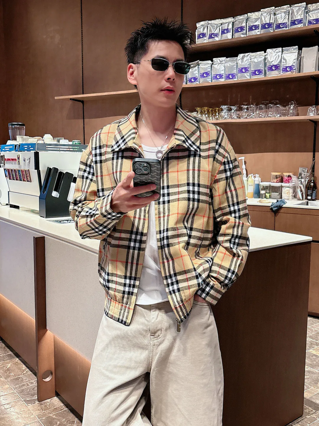Men's Jackets And Down Jackets BURBERRY 18097572