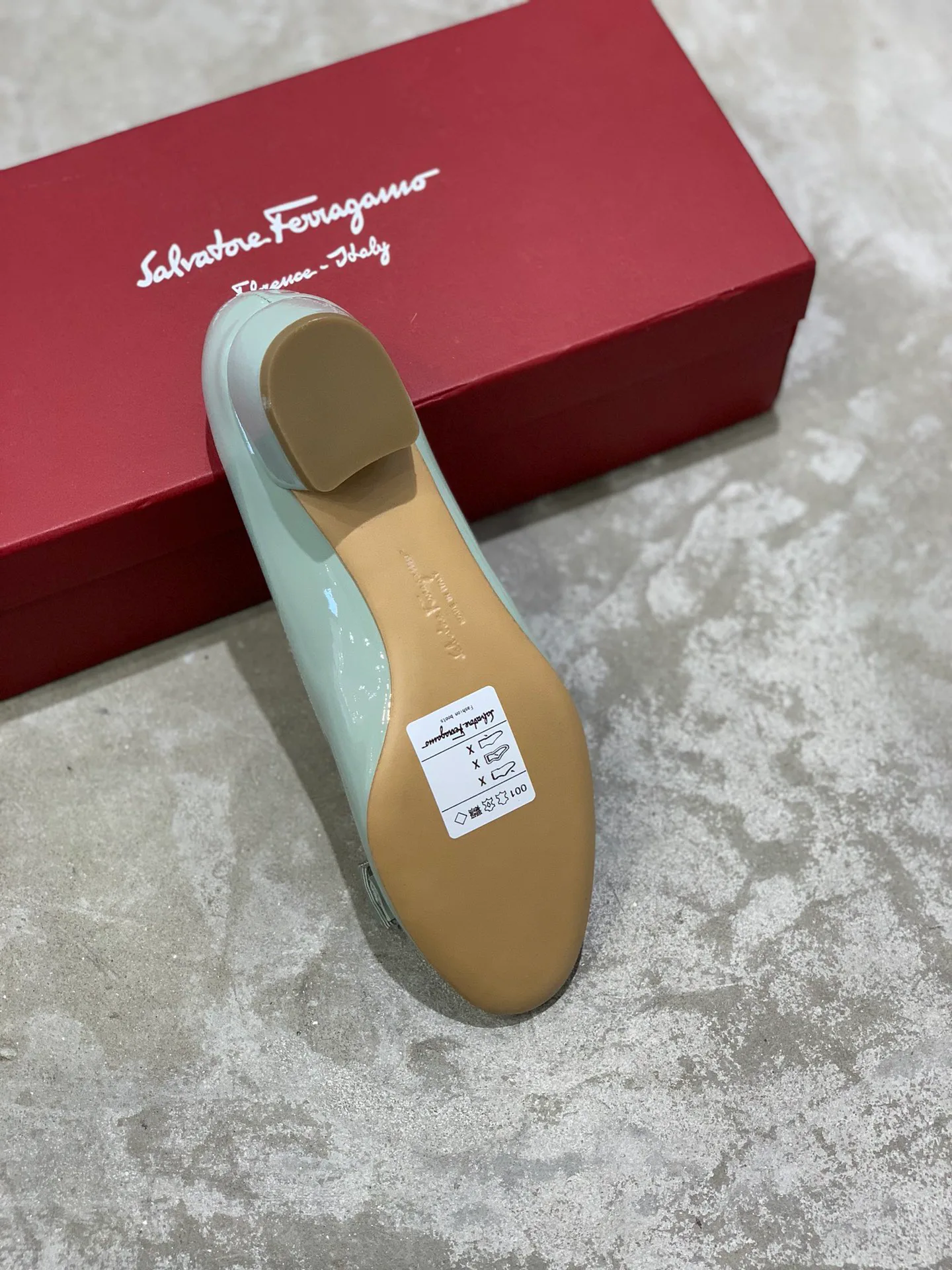 Women's Ballet Flats SALVATORE FERRAGAMO 18340664