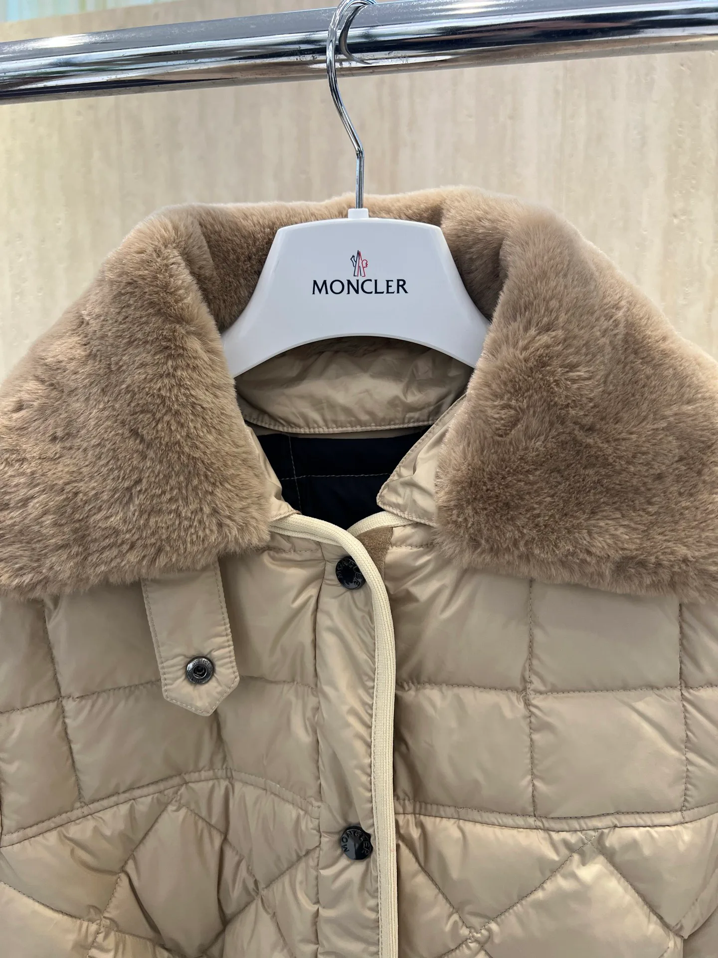 Men's Jackets And Down Jackets MONCLER 18231457