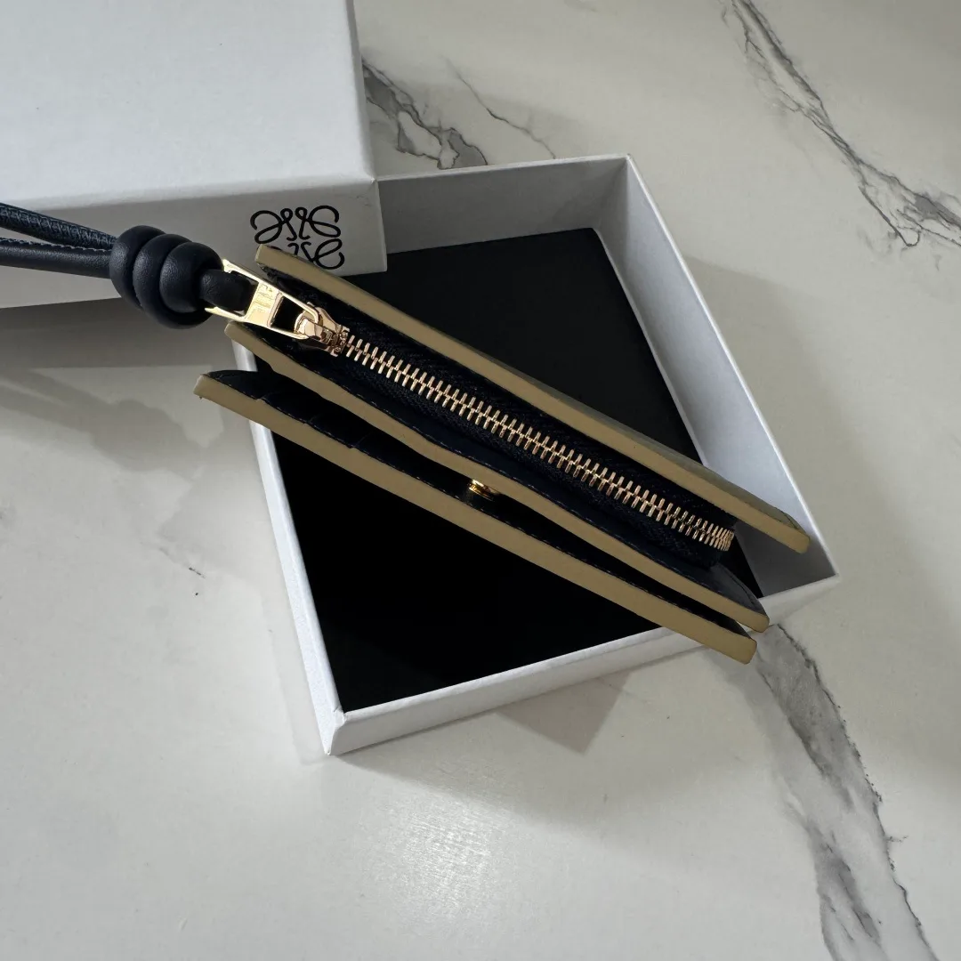Women's Clutches LOEWE 17678669