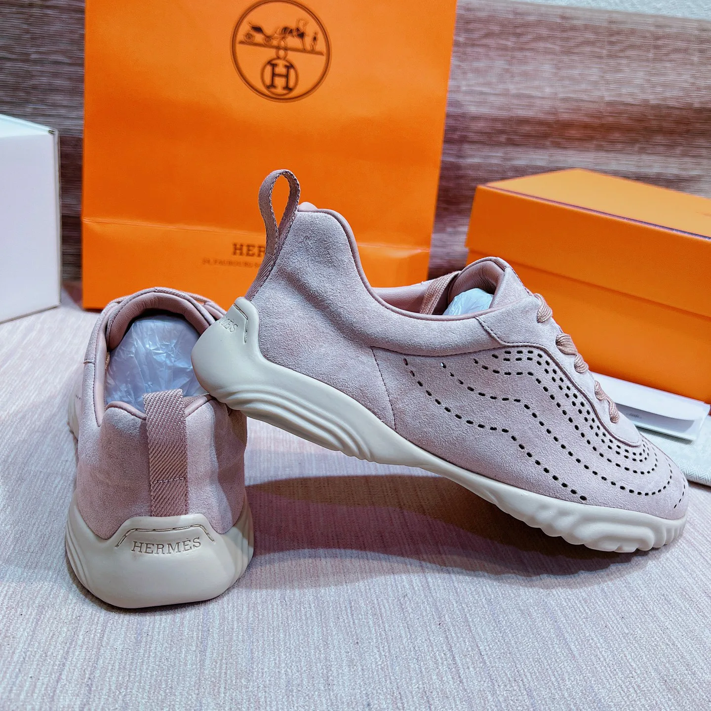 Men's Sneakers HERMES 17749564