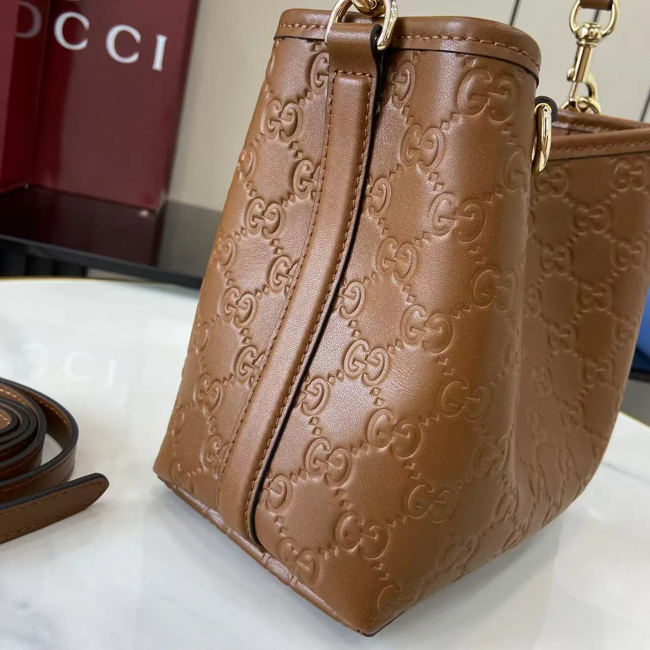 Women's Classic Handbags GUCCI 18404545