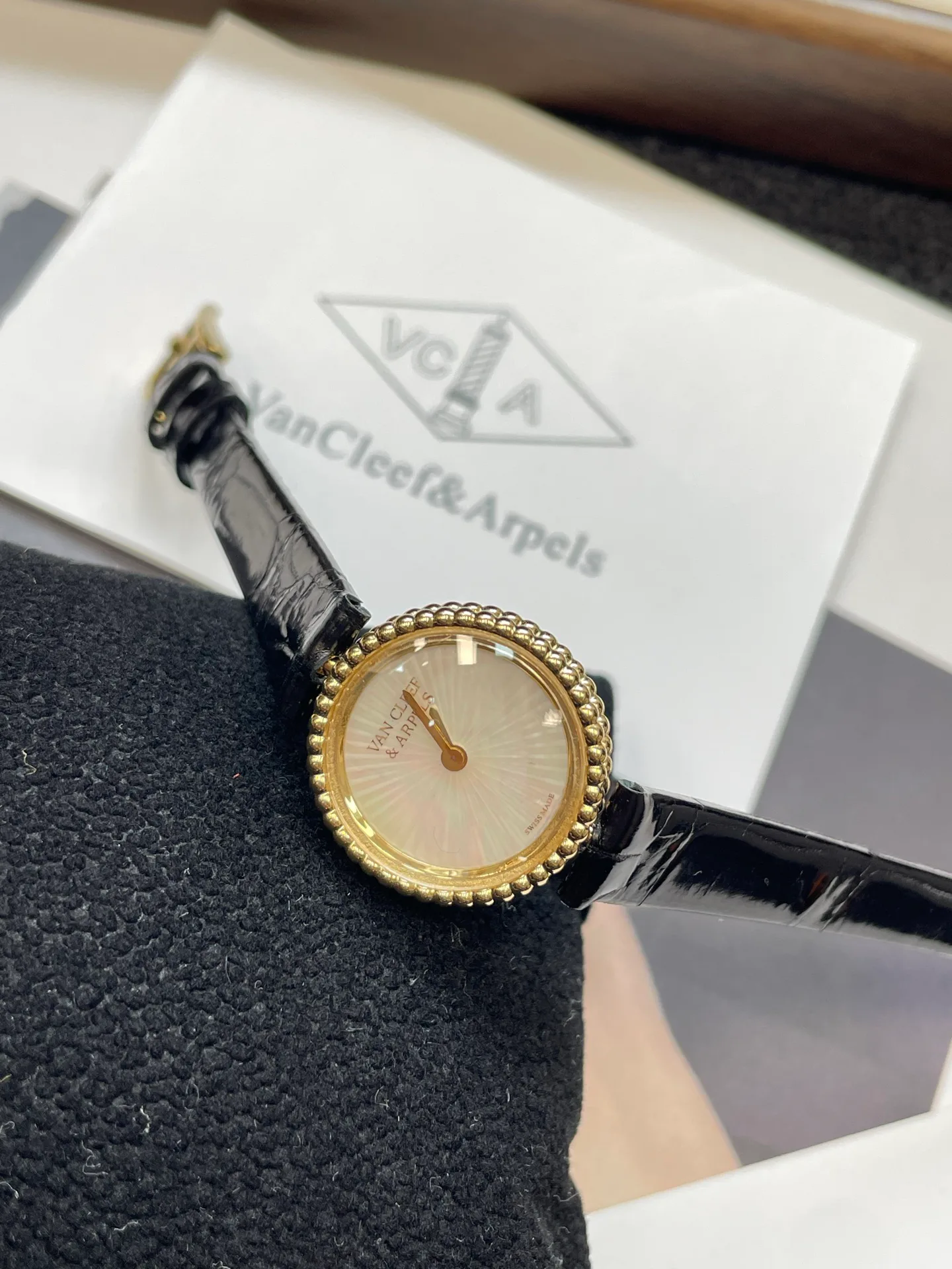 Women's Watches VAN CLEEF & ARPELS 17336732