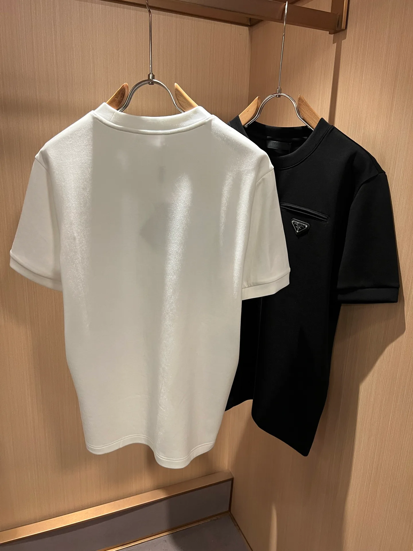 Men's T-Shirts PRADA 18519547