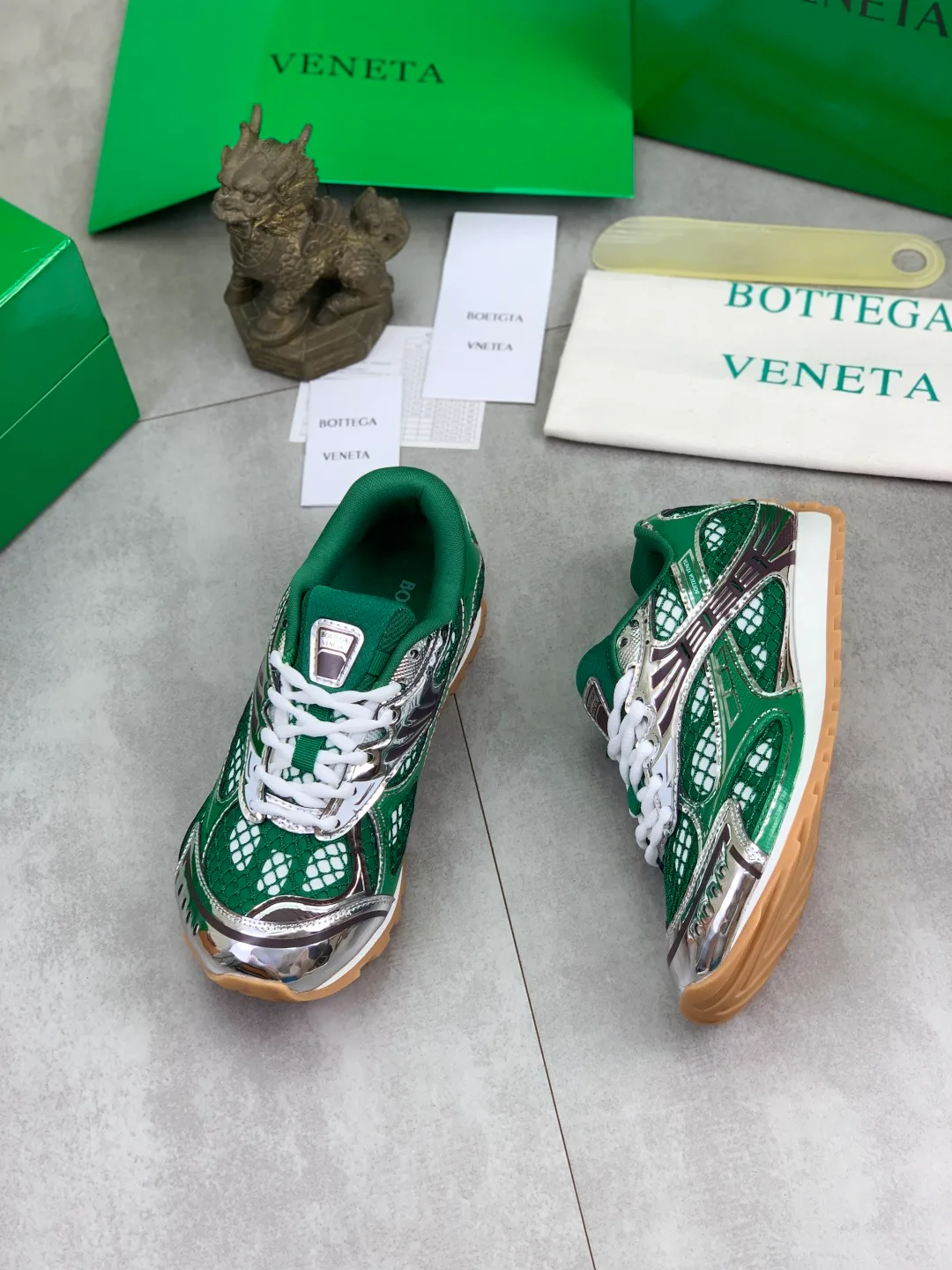 Women's Sneakers BOTTEGA VENETA 18365173