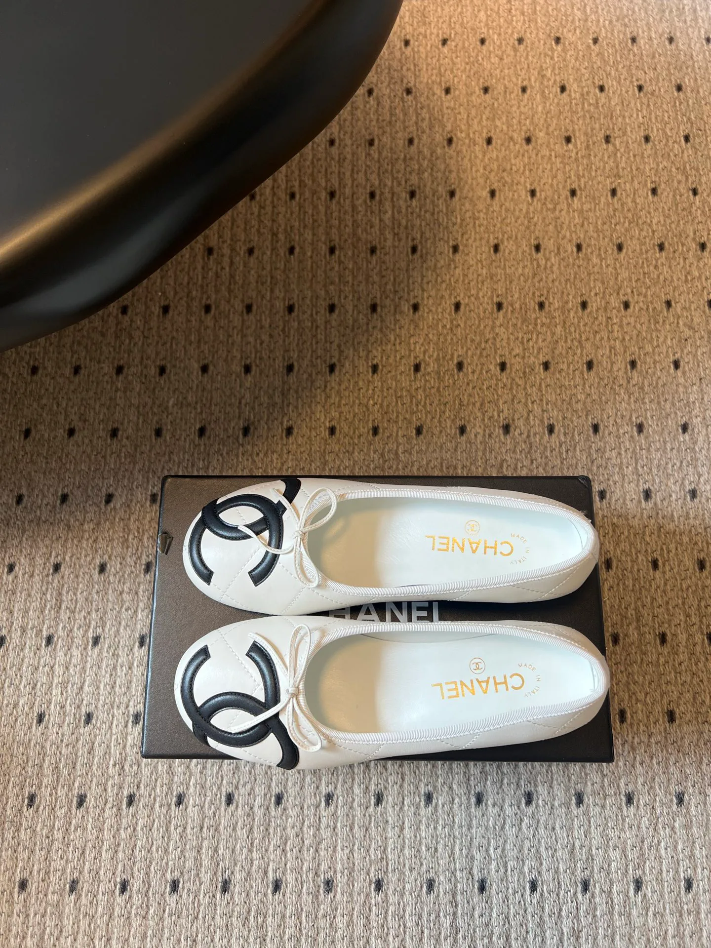 Women's Ballet Flats CHANEL 17523617