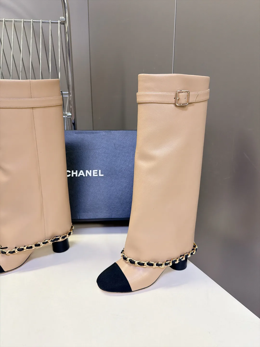 Women's Boots CHANEL 18260156