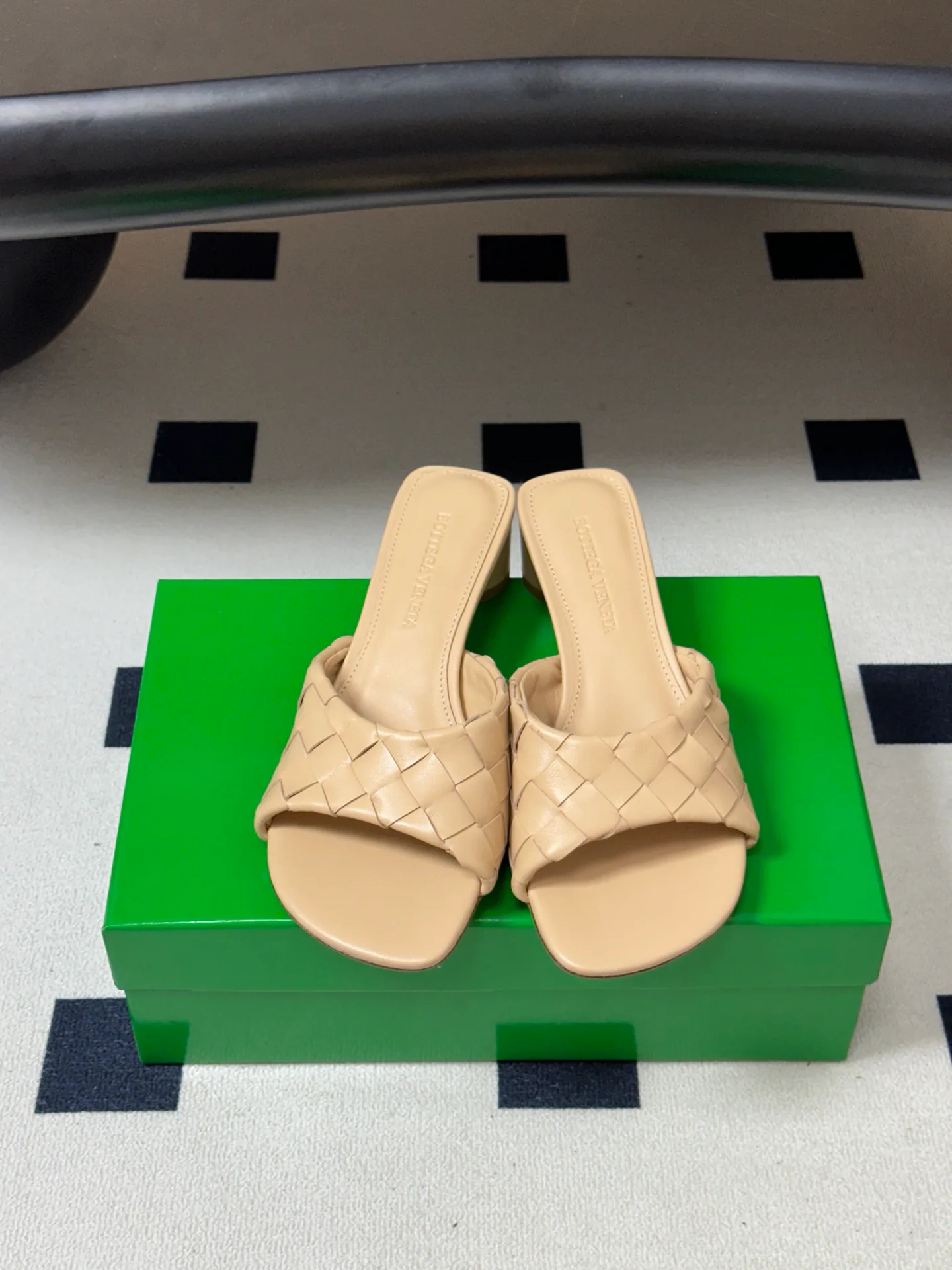Women's Mules And Clogs BOTTEGA VENETA 17480762