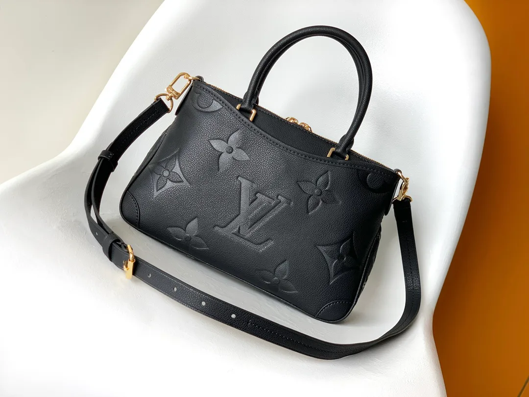 Women's Classic Handbags LOUIS VUITTON 17949172