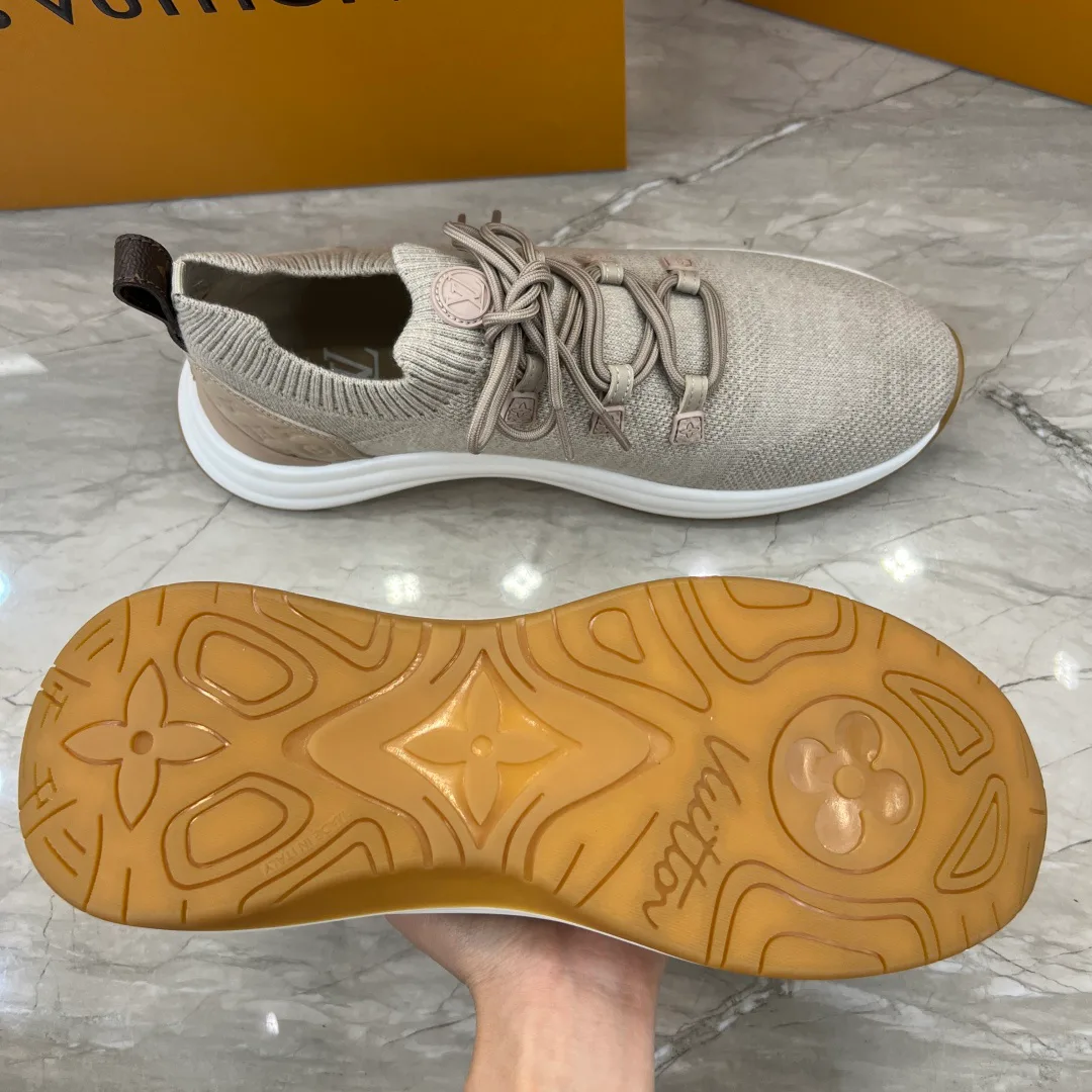 Men's Sneakers LOUIS VUITTON 18227058
