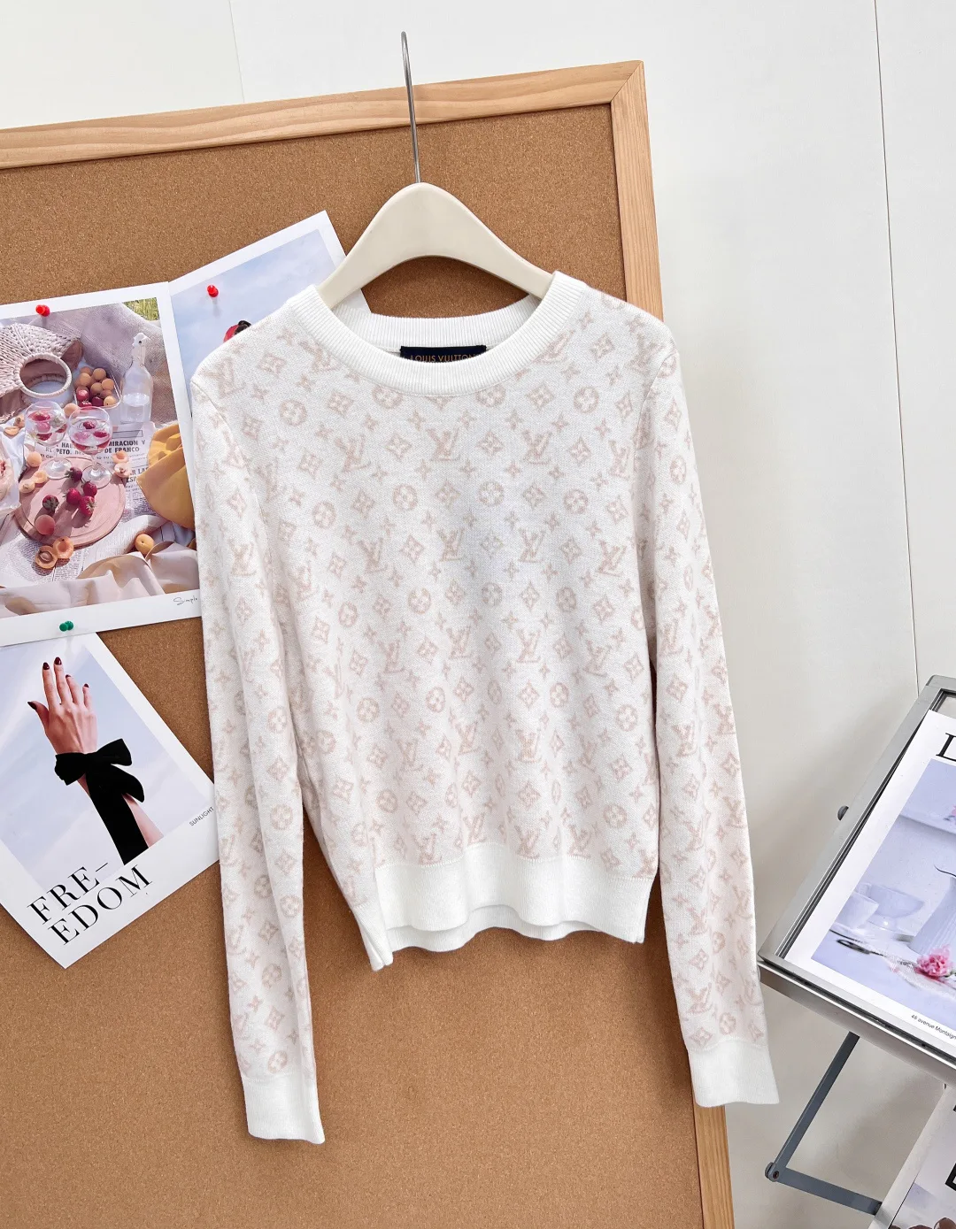 Women's Jumpers And Sweaters LOUIS VUITTON 18030946