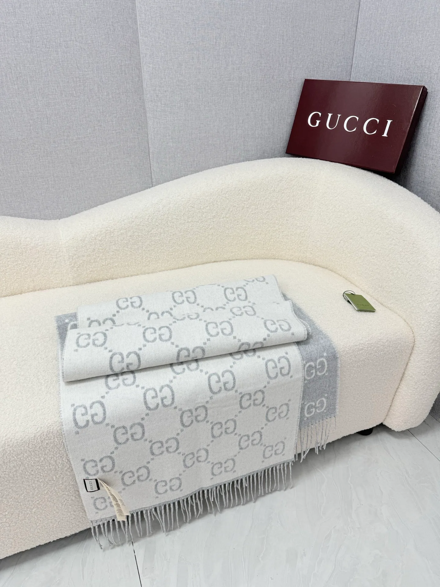 Scarves GUCCI 18275015