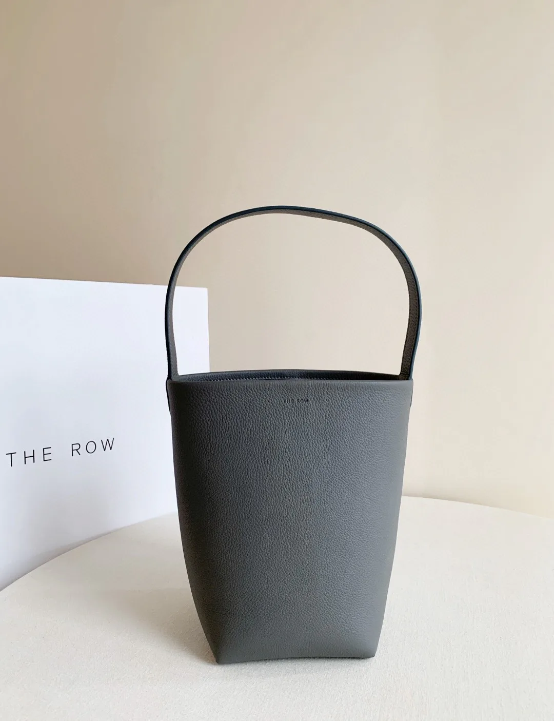 Women's Classic Handbags THE ROW 18070666
