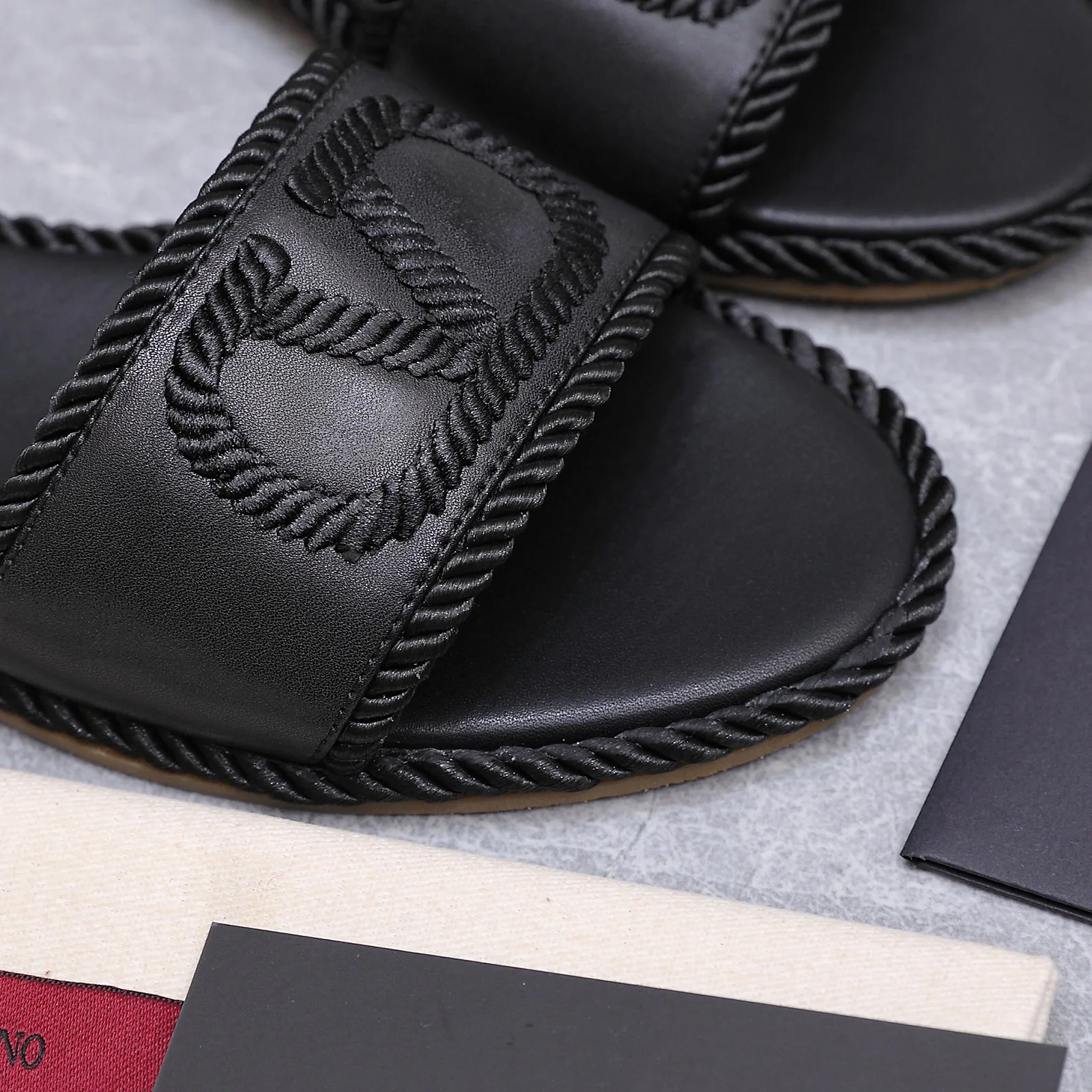 Women's Flip-Flops VALENTINO 17224381