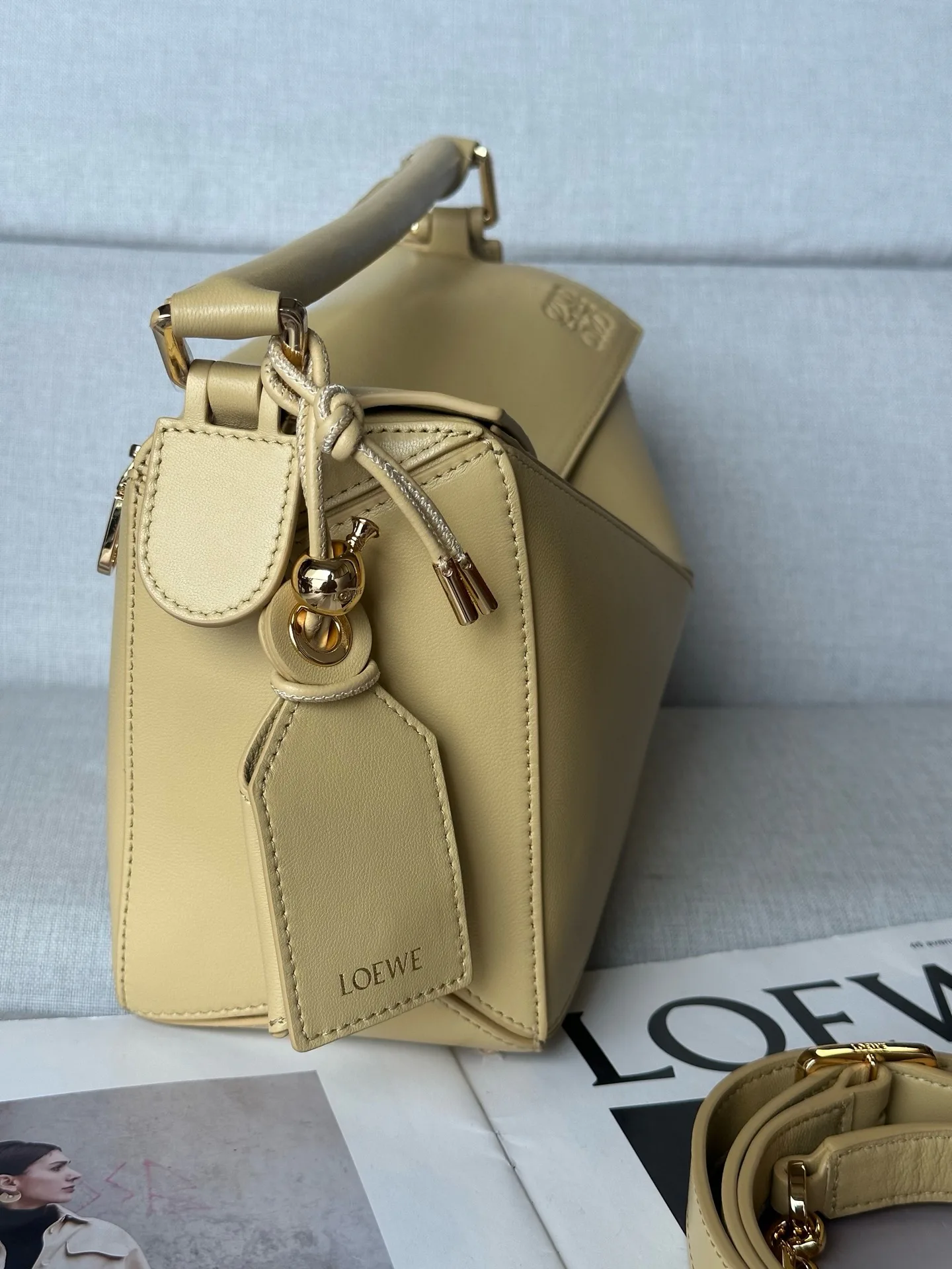 Women's Classic Handbags LOEWE 18434826