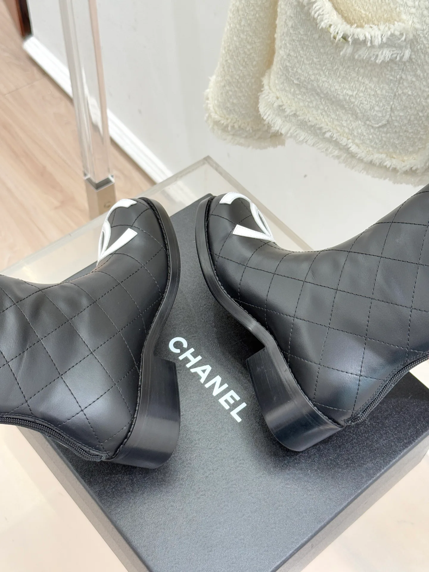 Women's Boots CHANEL 18154364