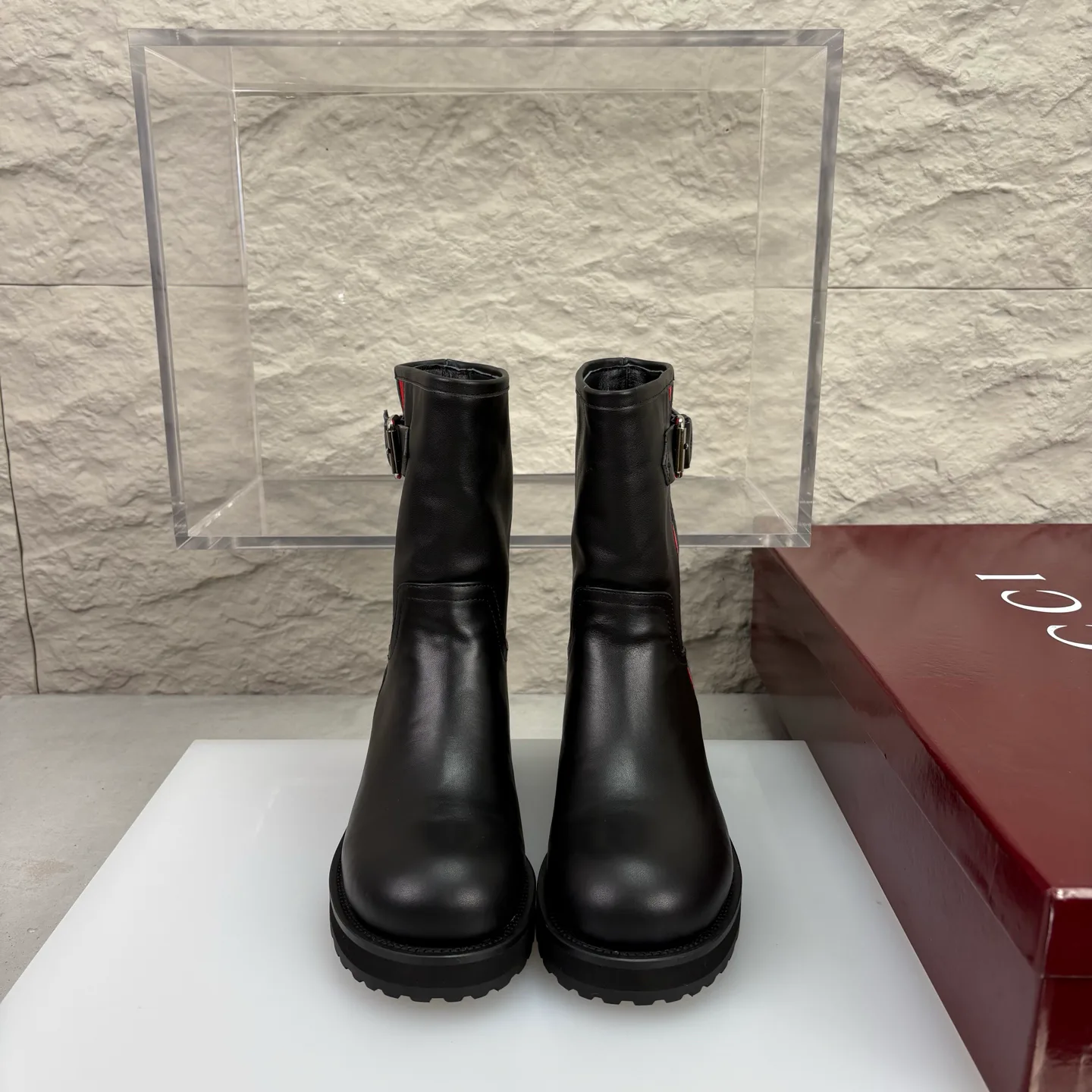 Women's Boots GUCCI 18351585