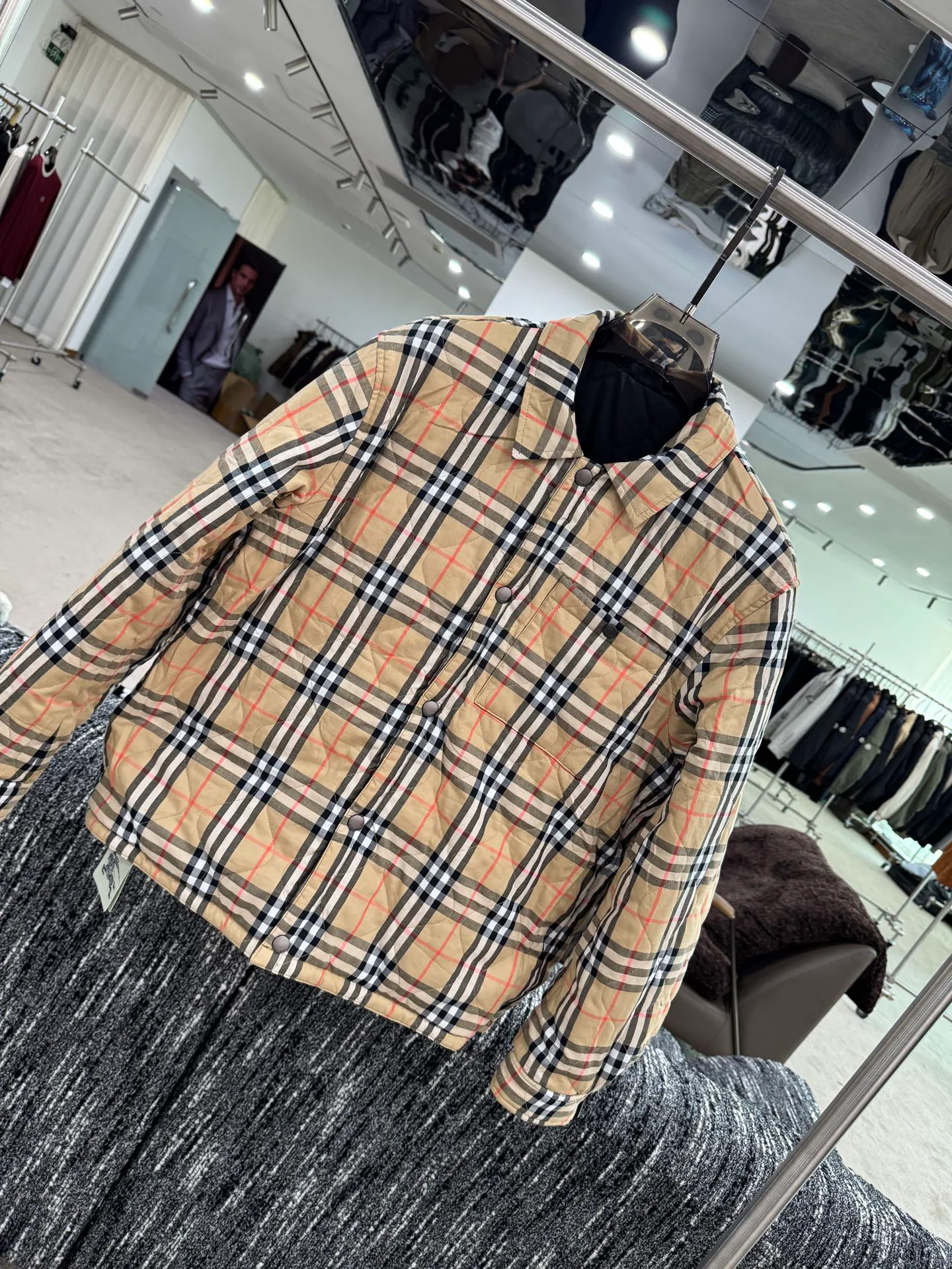 Men's Jackets And Down Jackets BURBERRY 18084186
