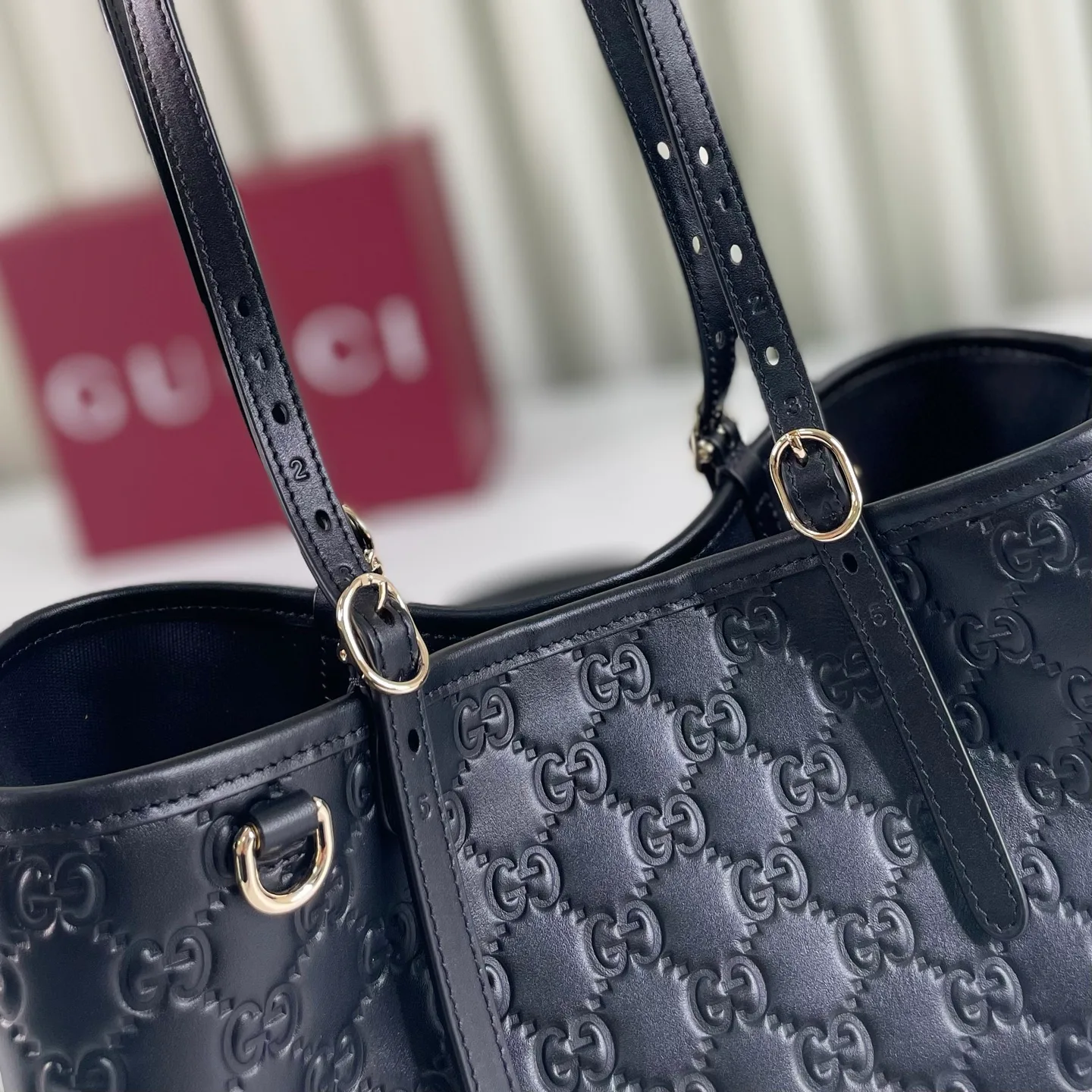 Women's Classic Handbags GUCCI 18273146