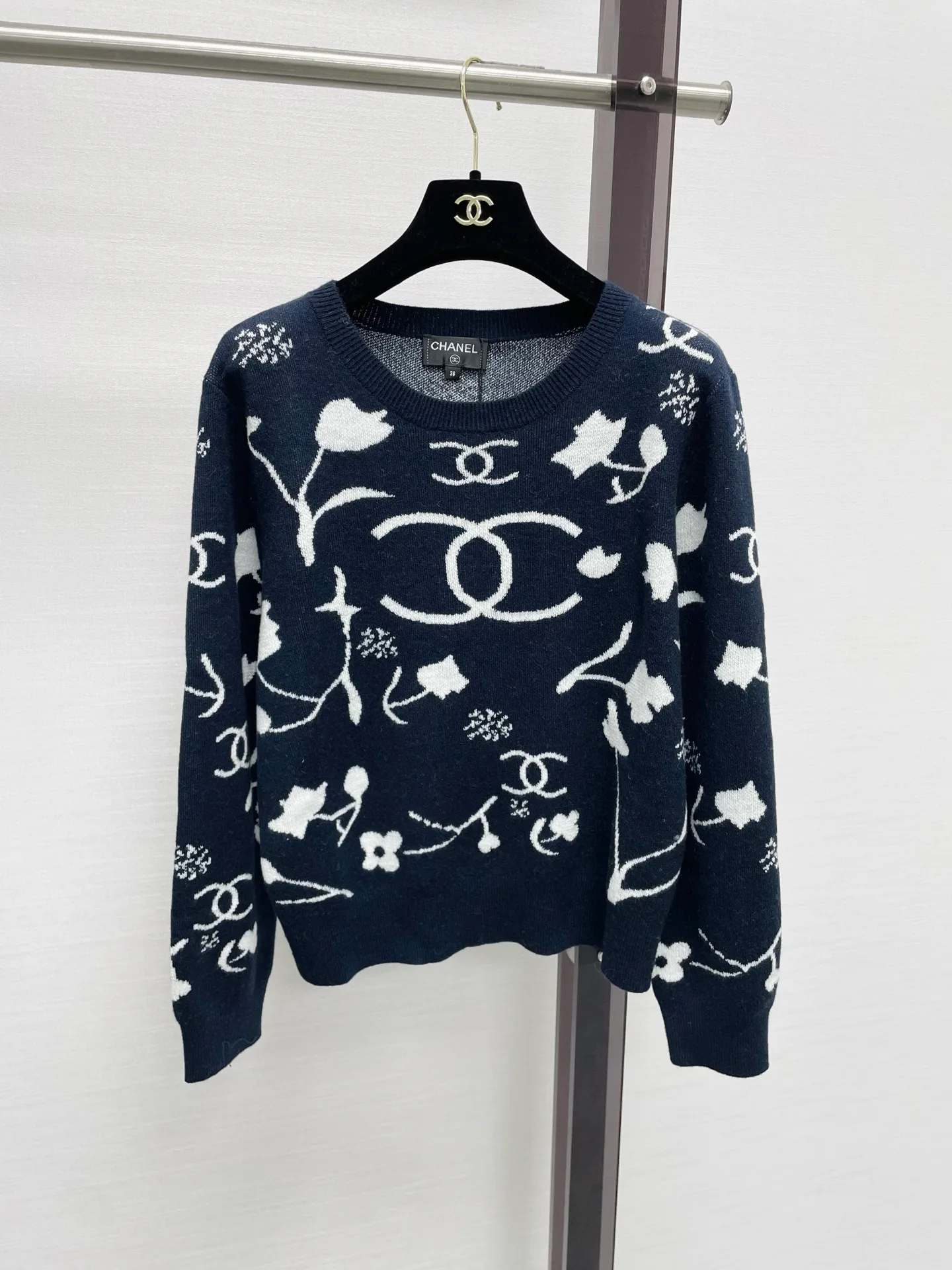 Women's Jumpers And Sweaters CHANEL 18138025